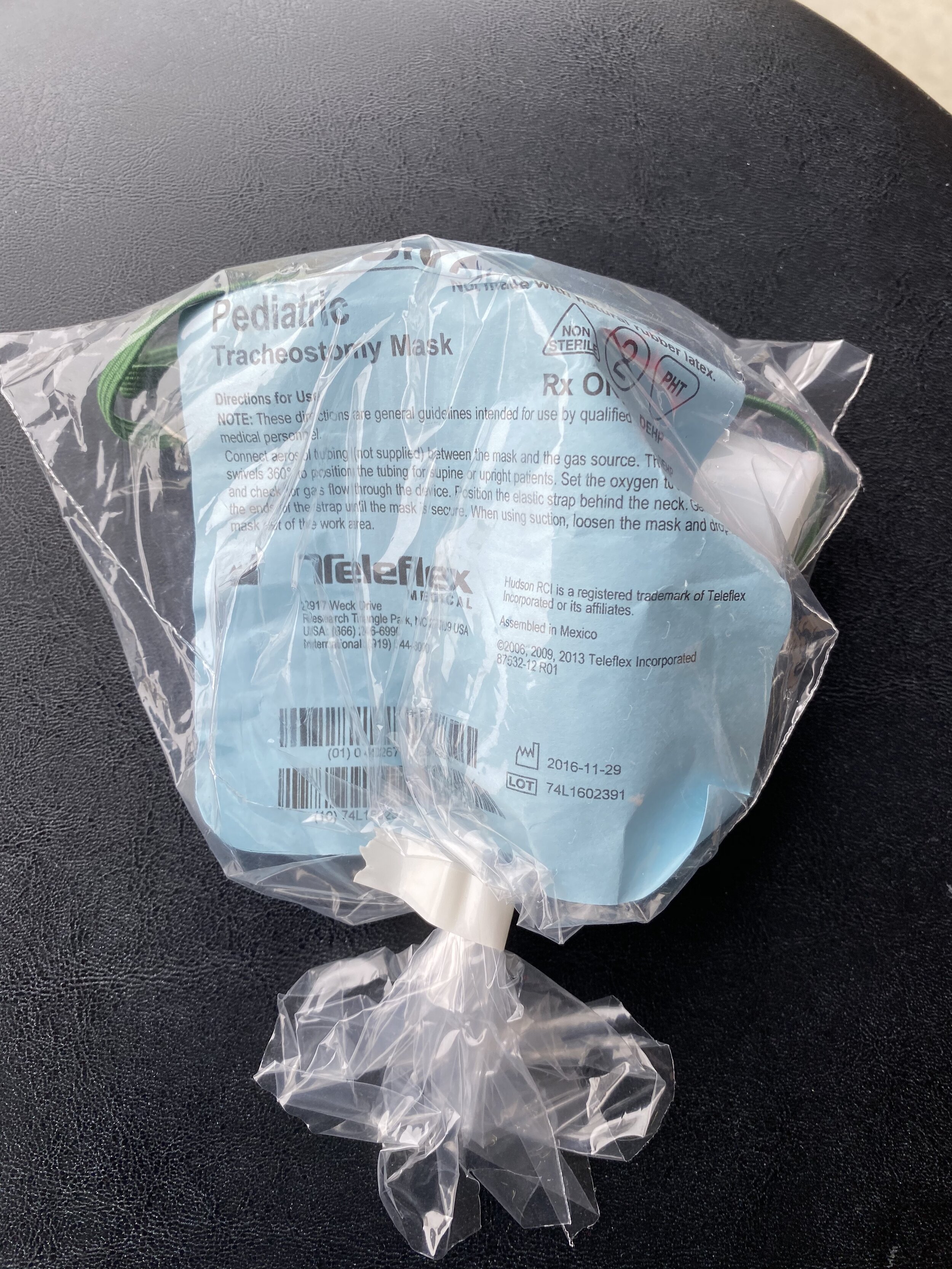 Pediatric Tracheostomy Mask