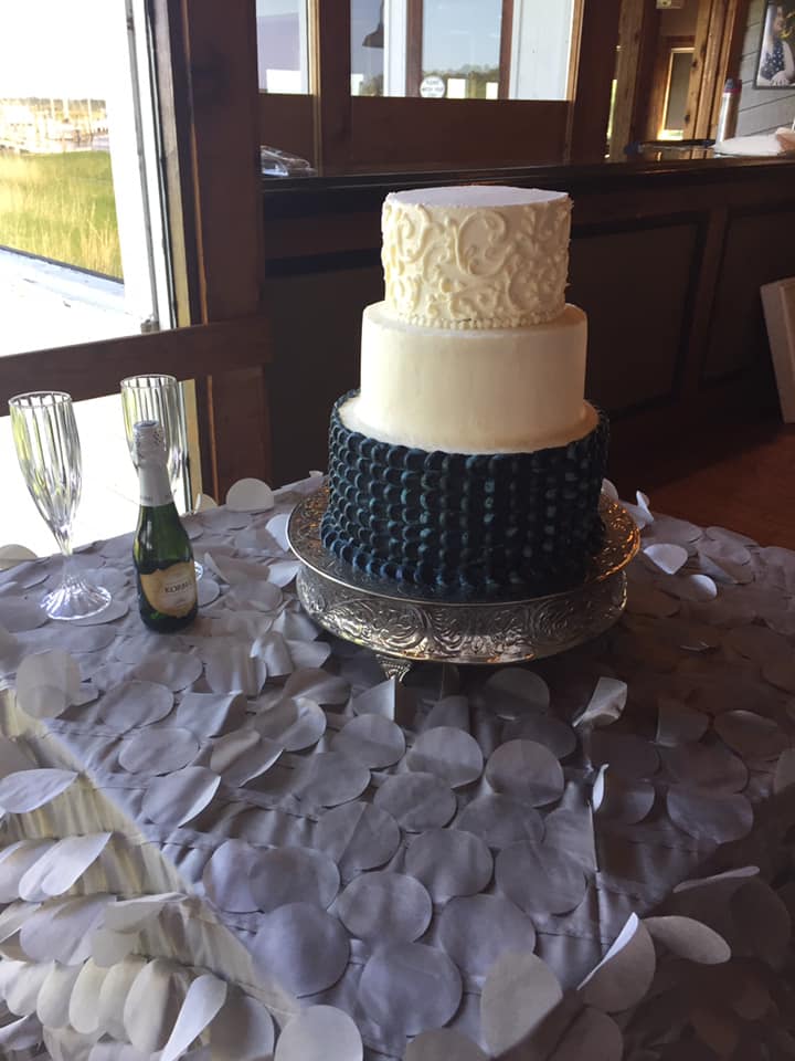 indigo-bakery-custom-wedding-cakes.jpg