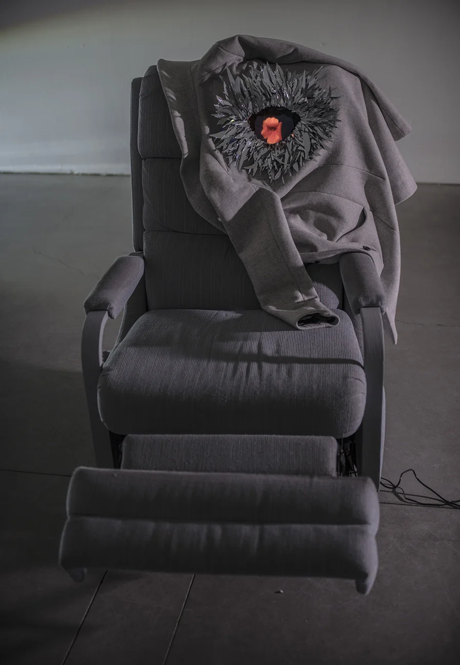   Generations of madness precede us , found objects, mirror shards, video, 29” x 33” x 44,” 2017 (photo: Keith Carlsen) 