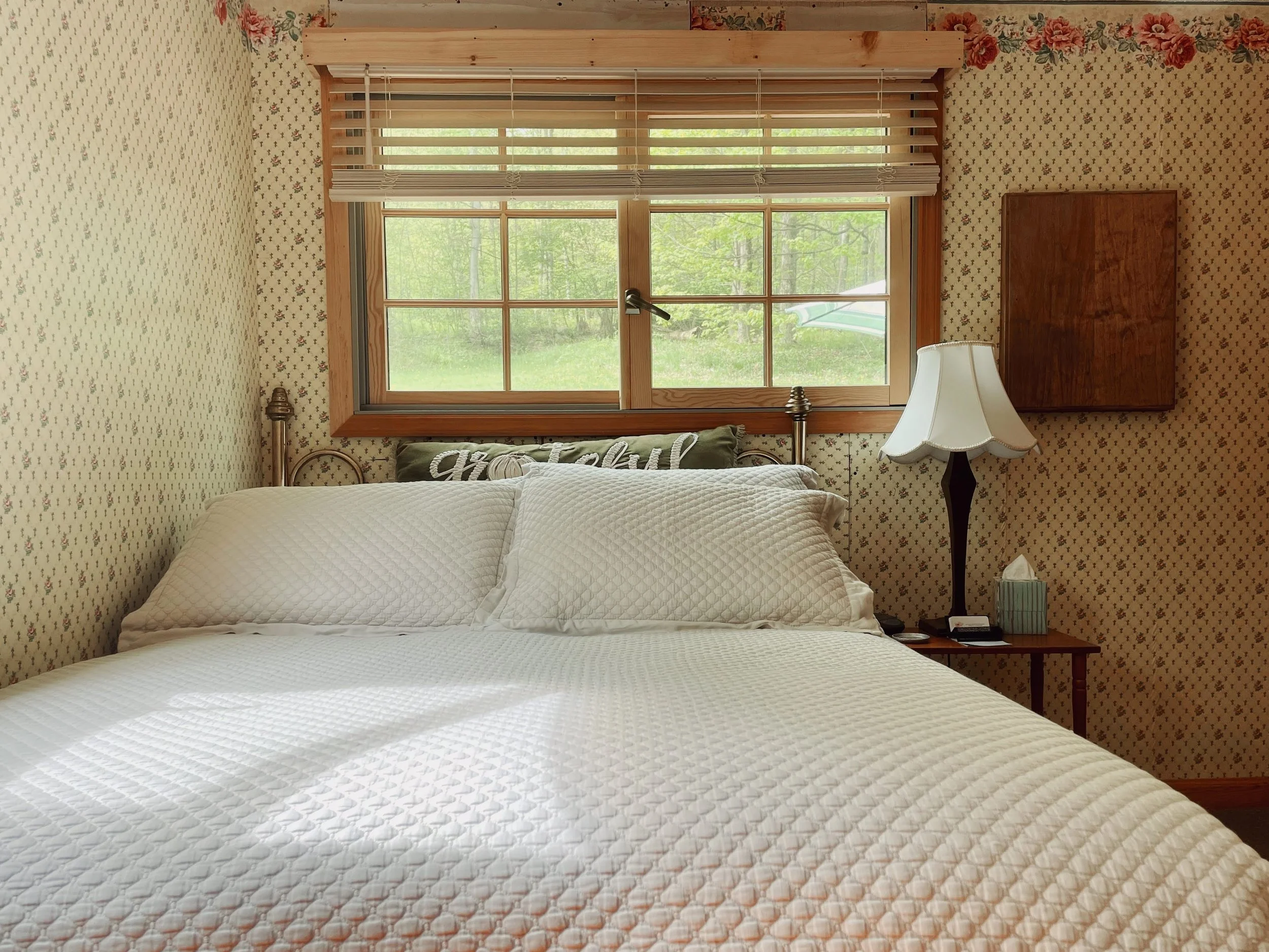 bedroom01.jpg