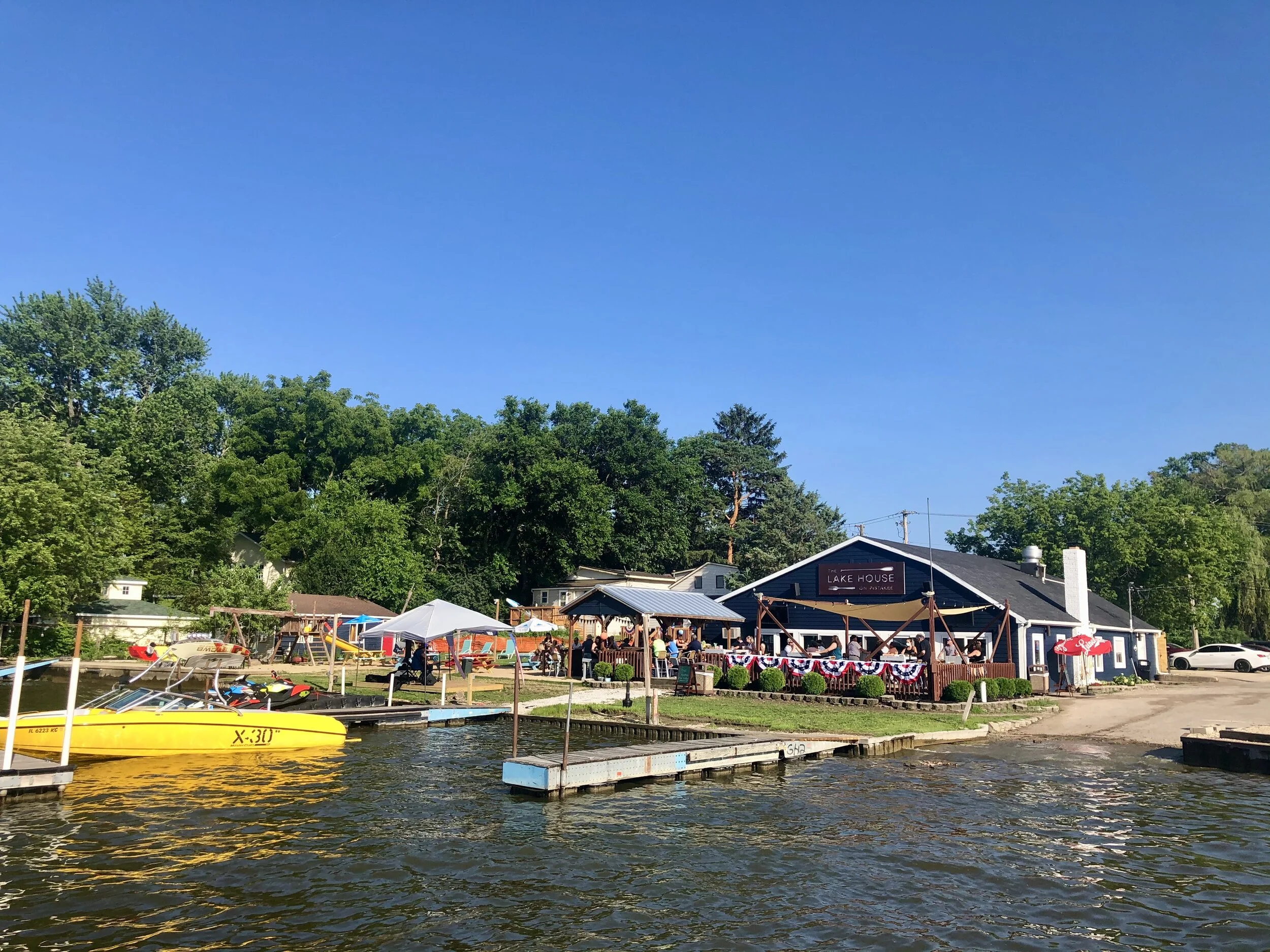 The Lake House on Pistakee Chain O' Lakes Delicious food, drinks