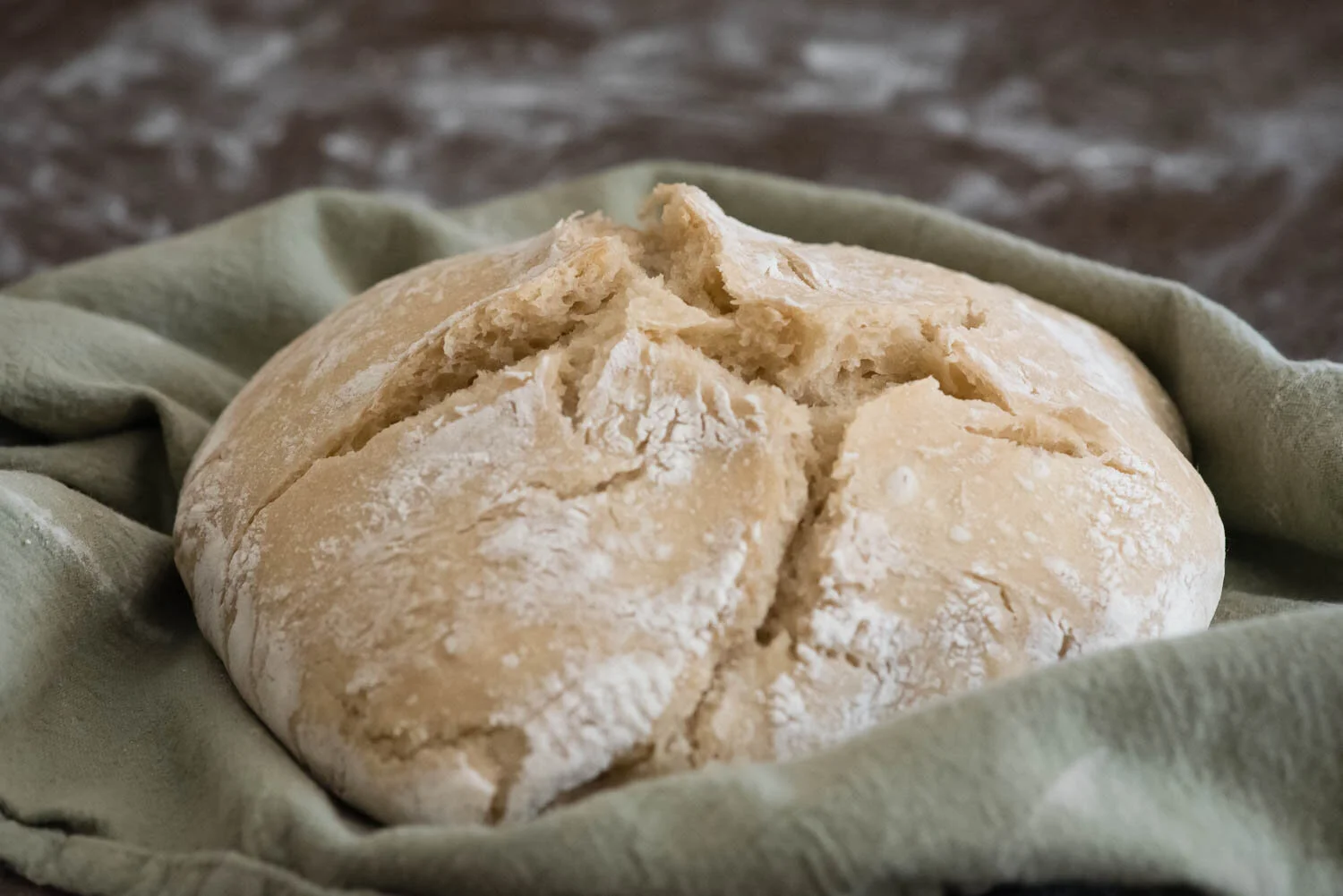 1st sourdough loaf-6.jpg