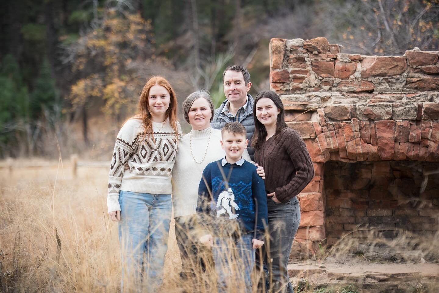 Had to share a few more from this sweet family and high school senior photo session back in the fall. Happy Graduation!