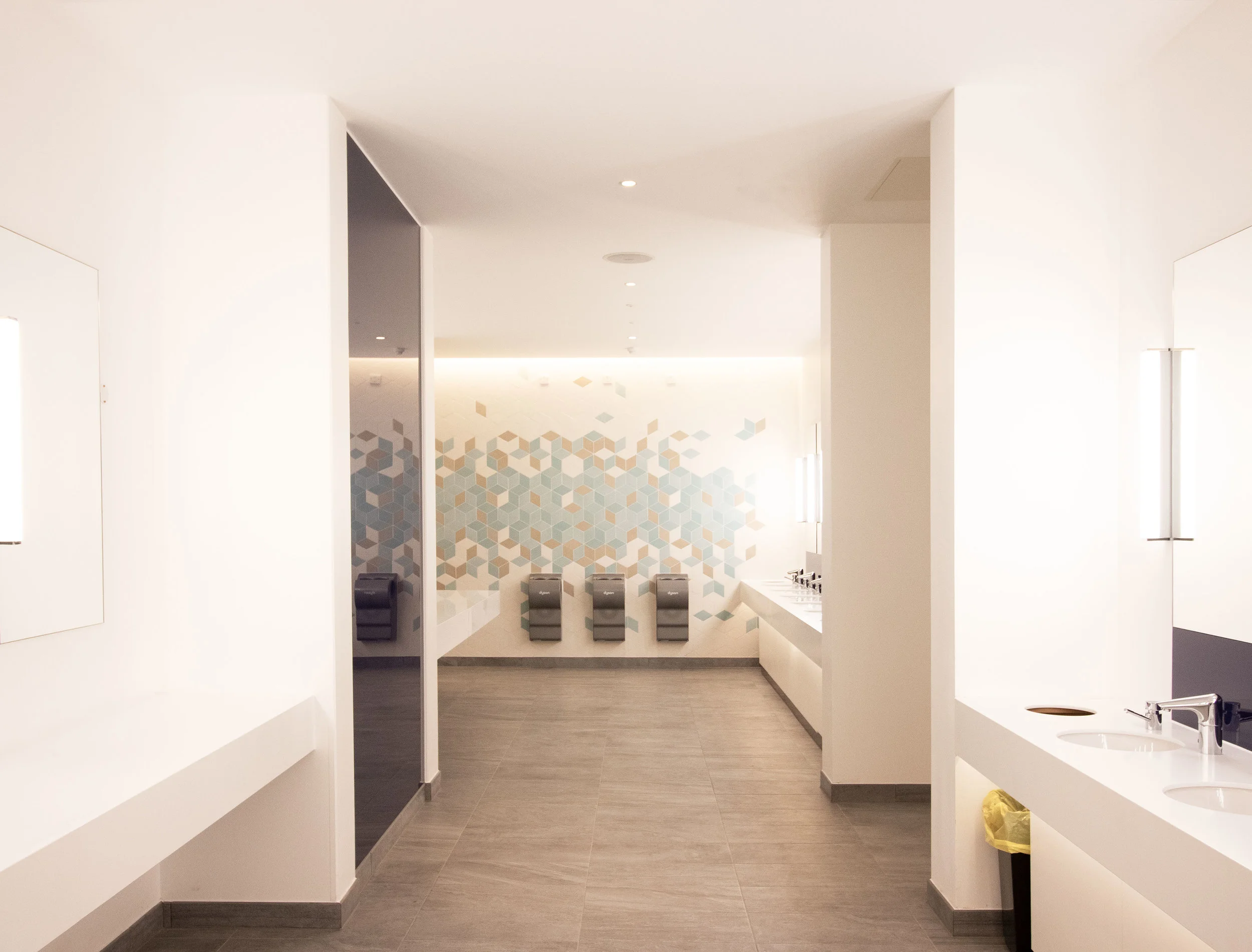539_O2 TOILETS_LR_009A.jpg