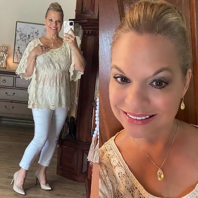 ✨Thank you @24style_ for this gorgeous necklace and beautiful matching earrings! Swipe left~ 2 more photos. Follow @24style_ and click the link in their bio to order, and to view the rest of their crystal sparkles! Free shipping on orders over $75!
✨