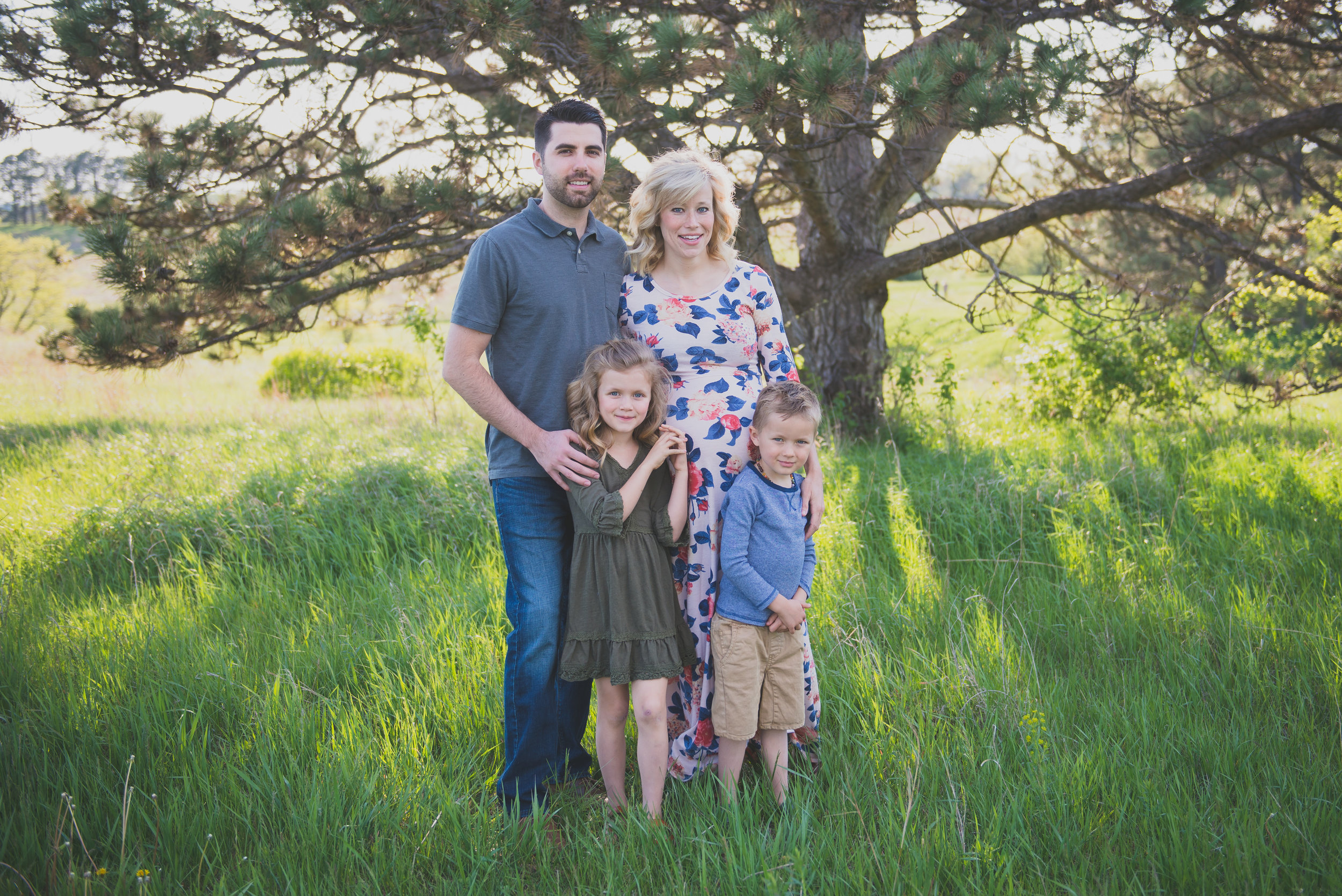 Emily_Hardy_Photography_Lincoln_Nebraska_Lifestyle_Family_Photography_KassieEhler_0001.jpg