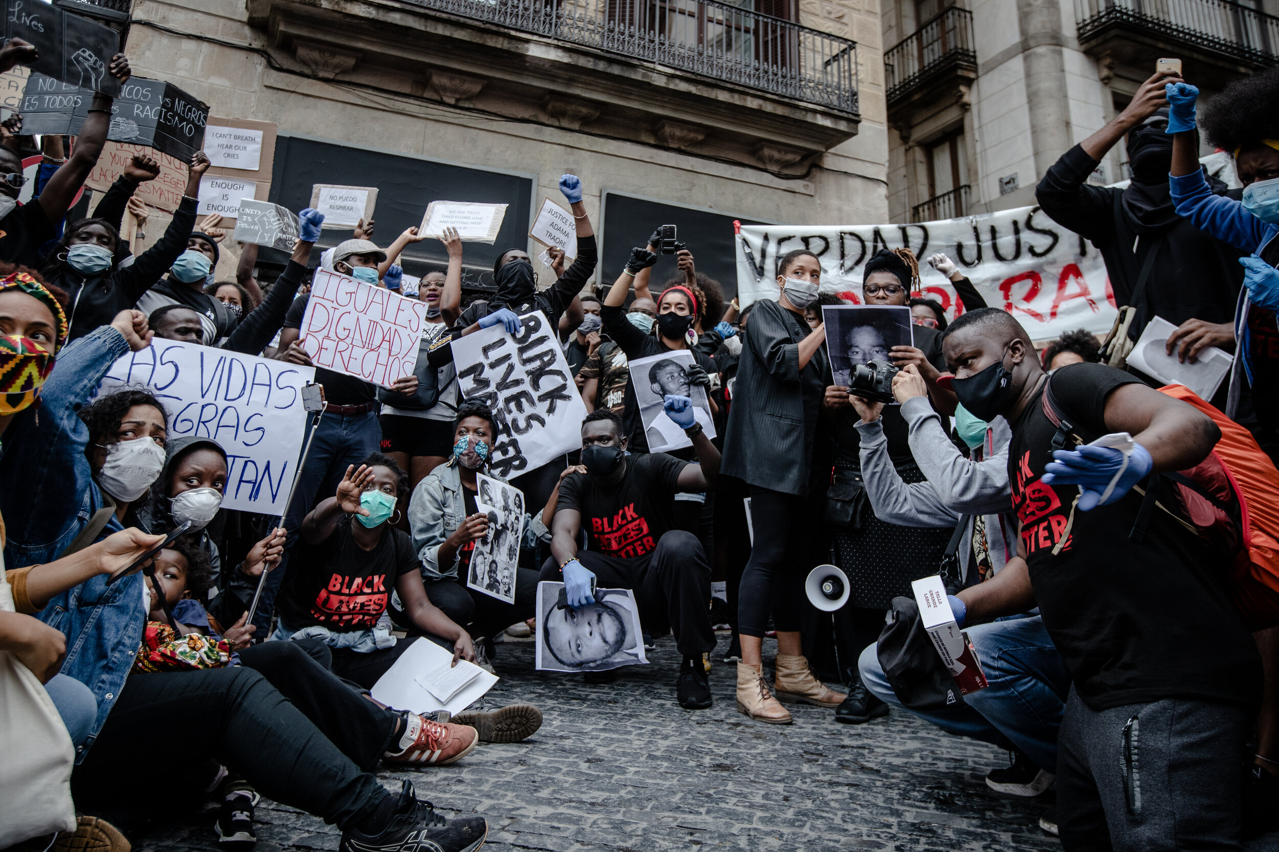  Speeches expressed Black people’s pain and anger against the systematic assassination, violence and oppression of Black lives. Plaça Sant Jaume, Barcelona, June 7th, 2020  