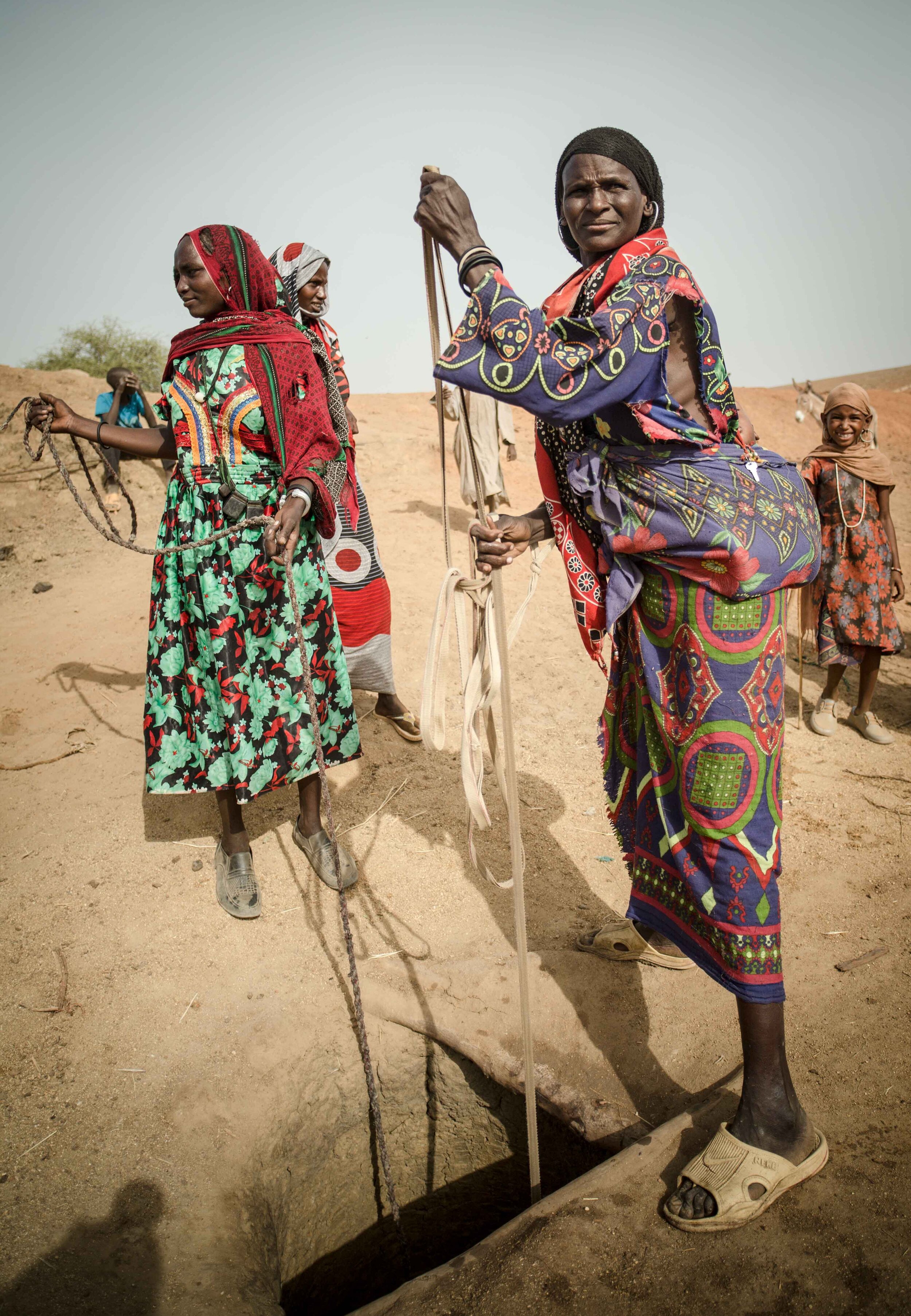  fetching water. Chad, 2016 