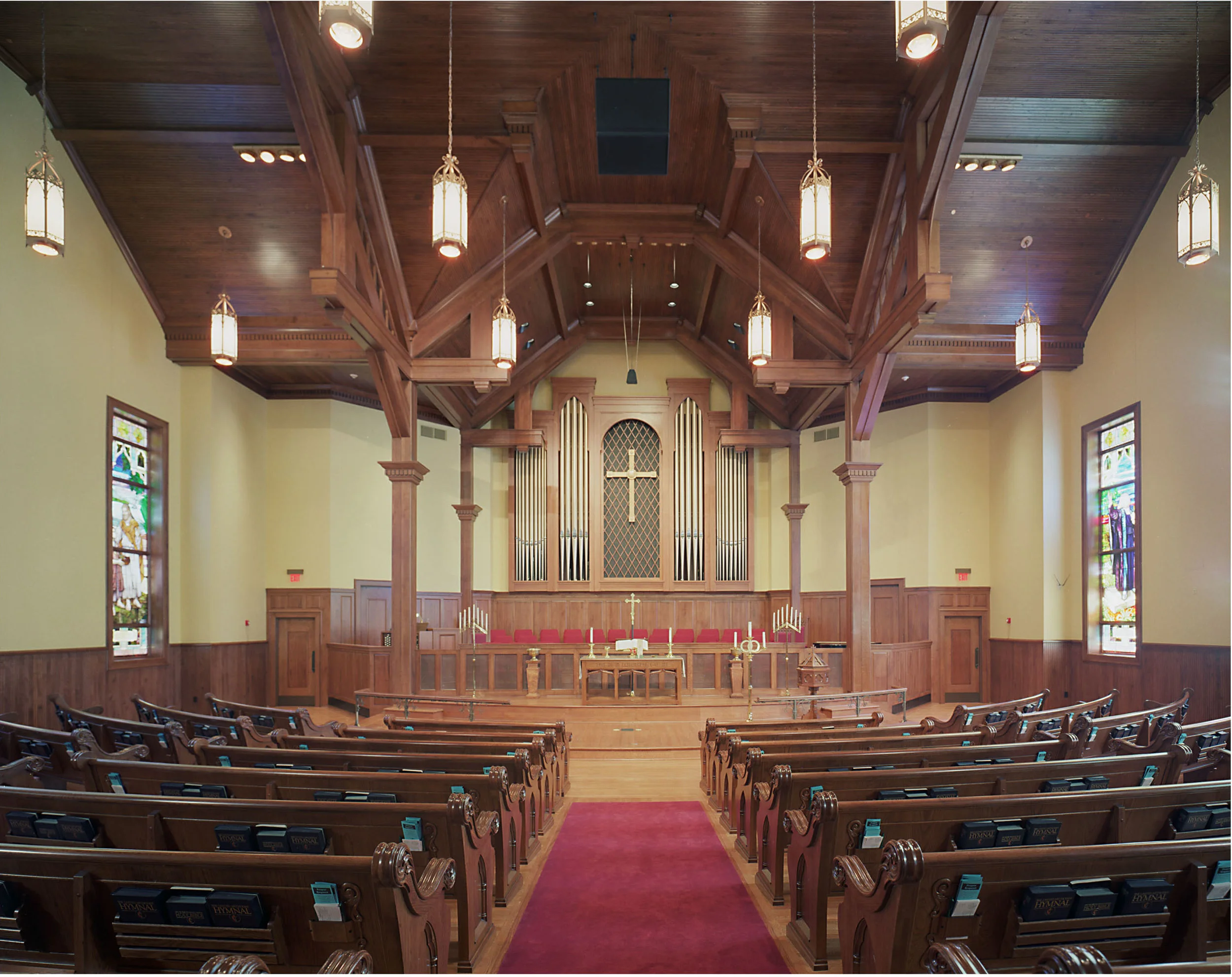 Interior-Pulpit.jpg