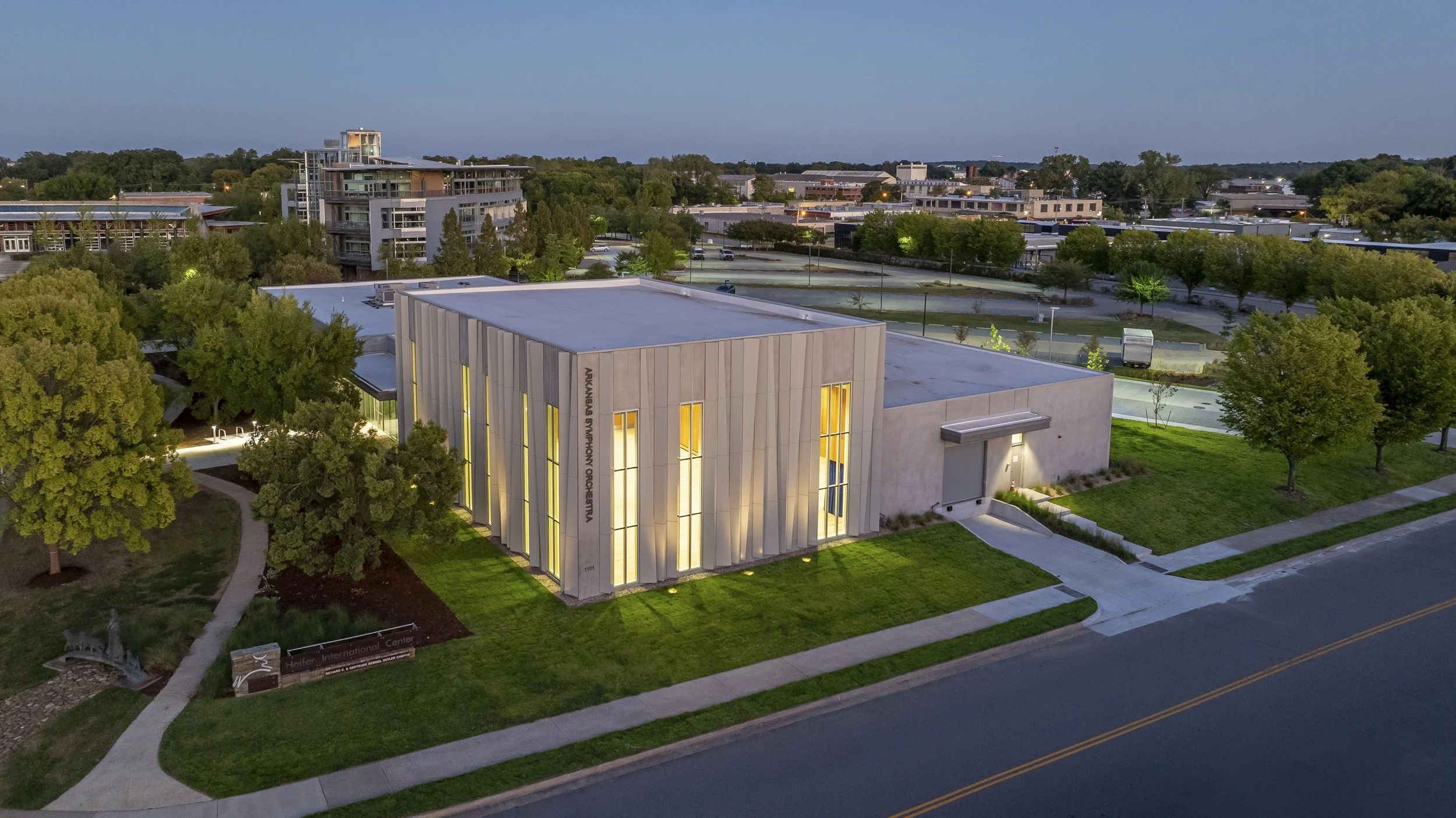 Commercial Real Estate Awards Honors Arkansas Symphony Orchestra Stella Boyle Smith Music Center with the 2025 Impact Award