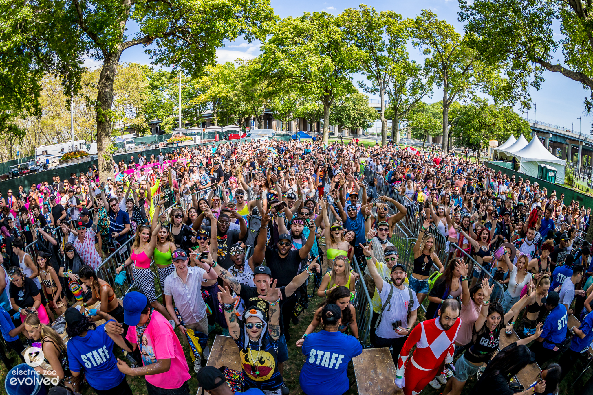 EZOO2019_0830_150637-8132_ALIVECOVERAGE.jpg