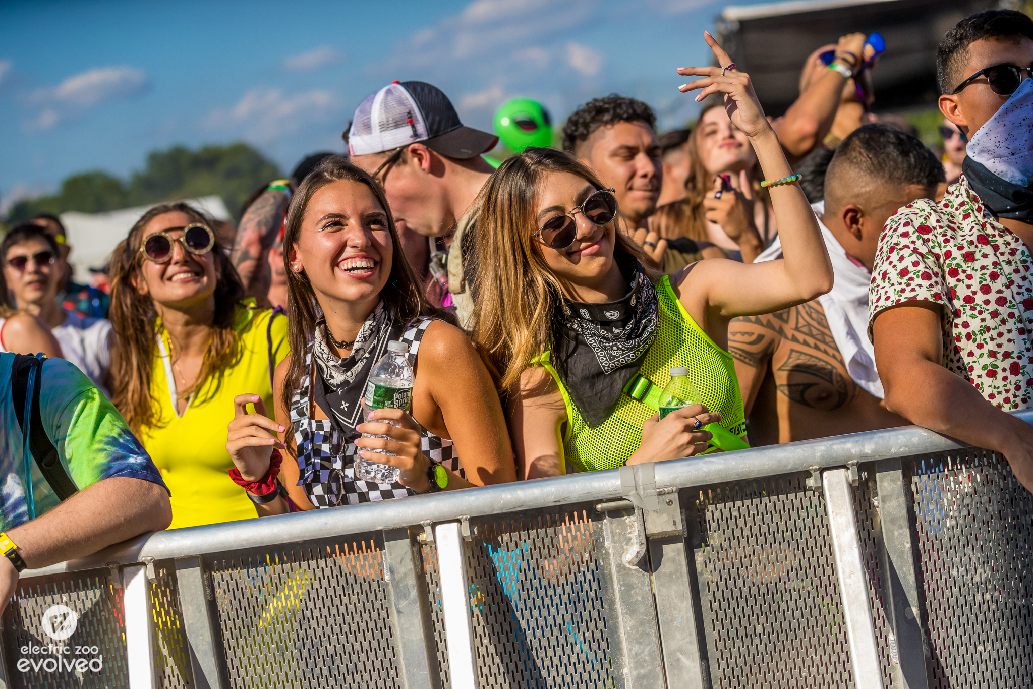 EZOO2019_0830_162736-5812_ALIVECOVERAGE.jpg