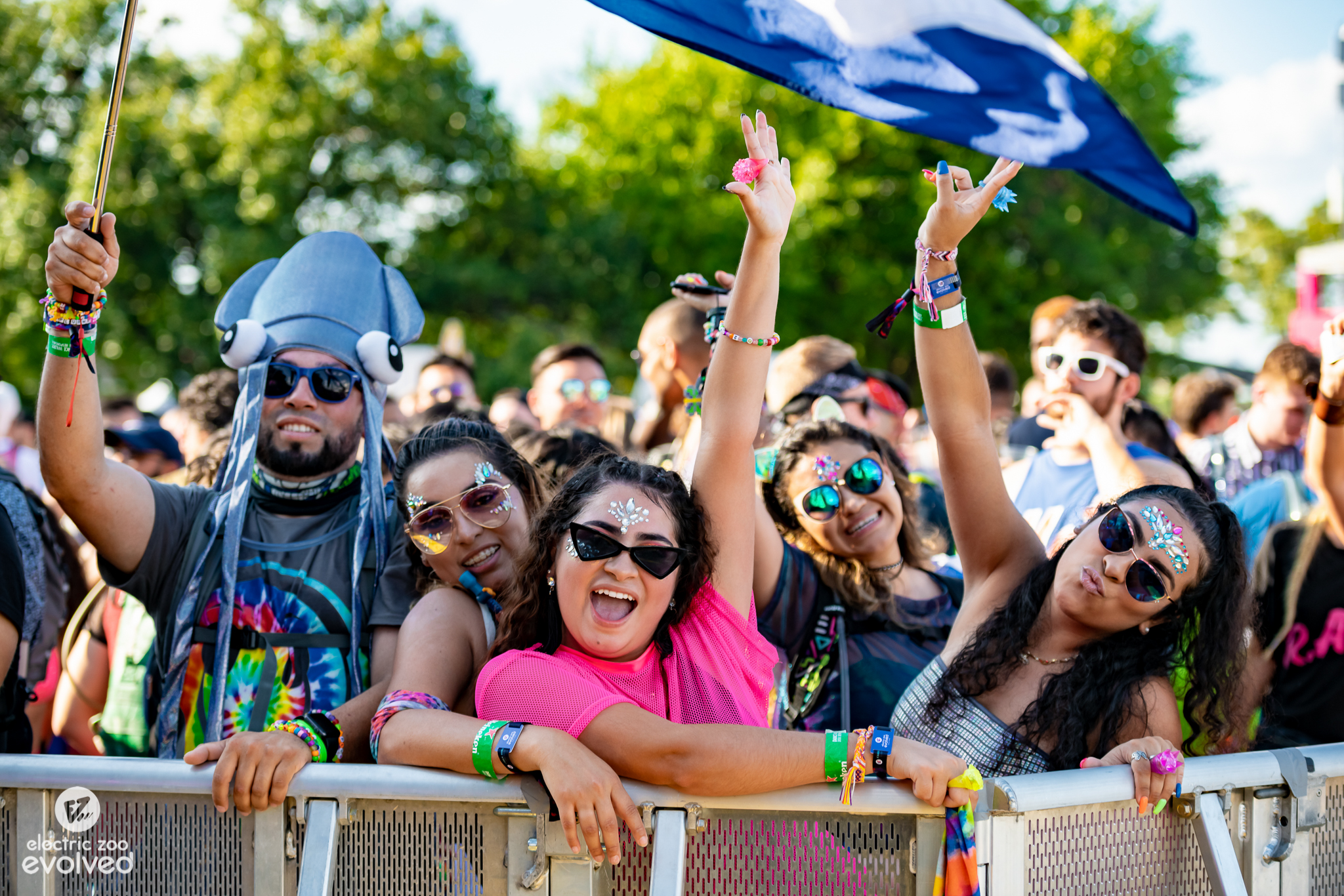 EZOO2019_0830_164945-8595_ALIVECOVERAGE.jpg