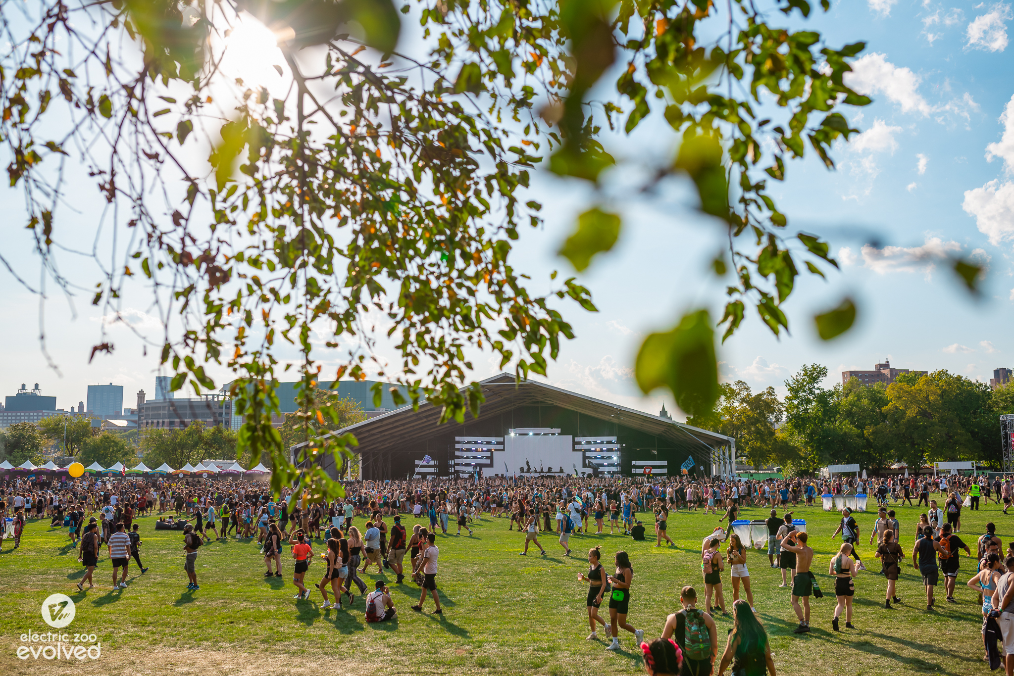 EZOO2019_0830_172804-7598_ALIVECOVERAGE.jpg