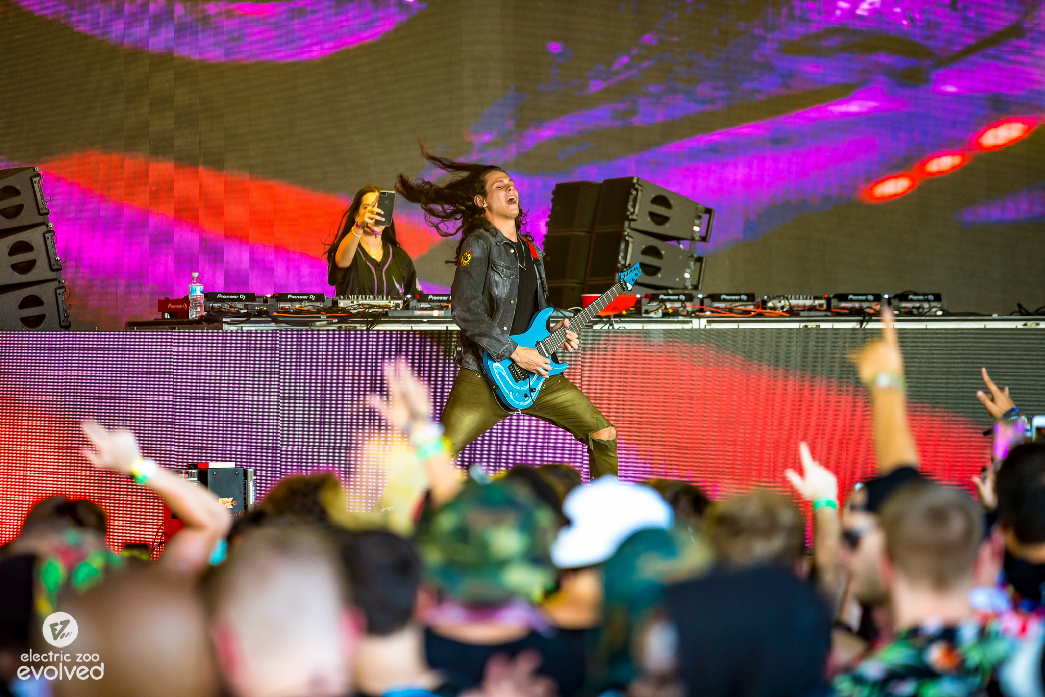 EZOO2019_0830_173616-6800_ALIVECOVERAGE.jpg