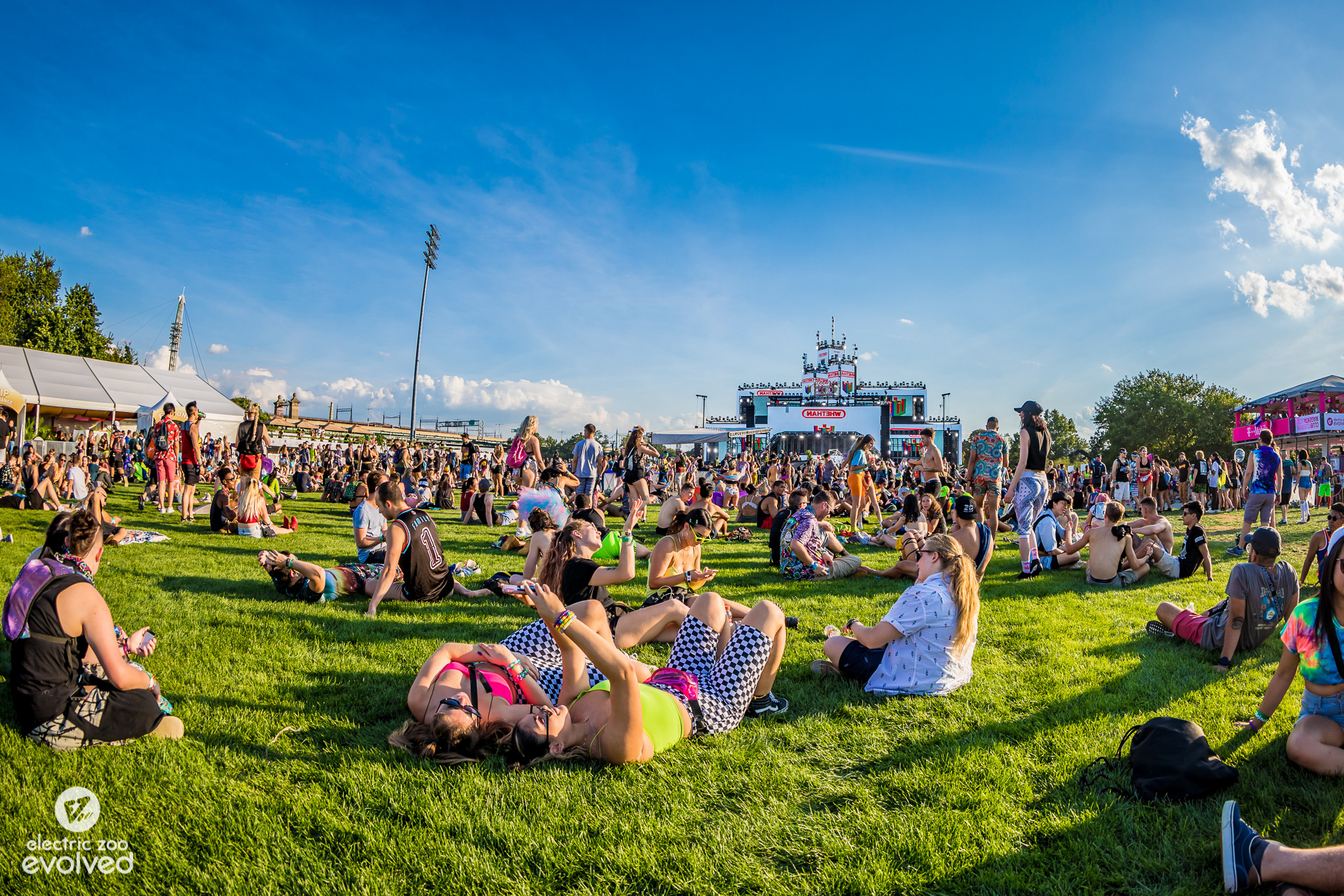 EZOO2019_0830_180151-9296_ALIVECOVERAGE.jpg