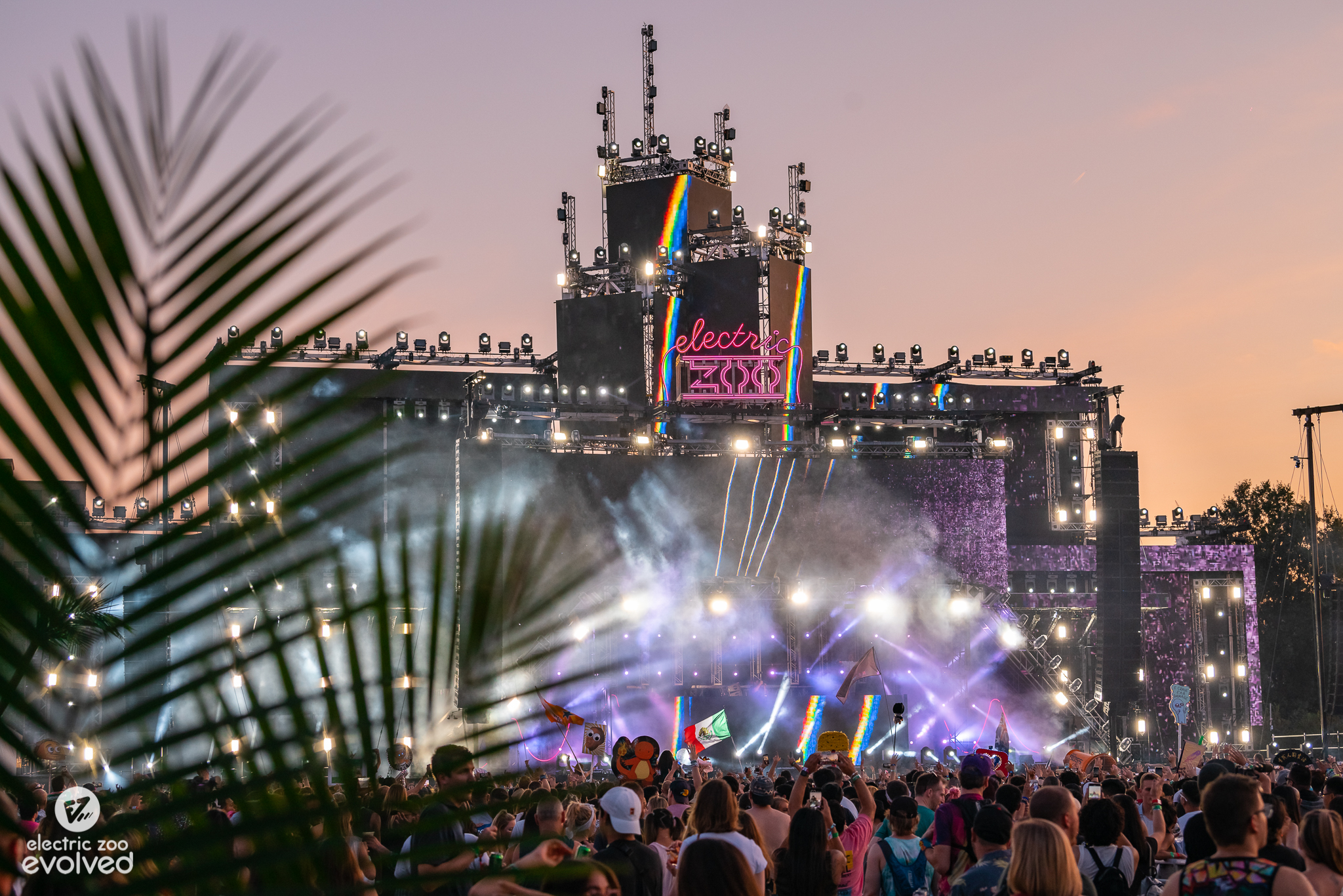 EZOO2019_0830_193617-8110_ALIVECOVERAGE.jpg