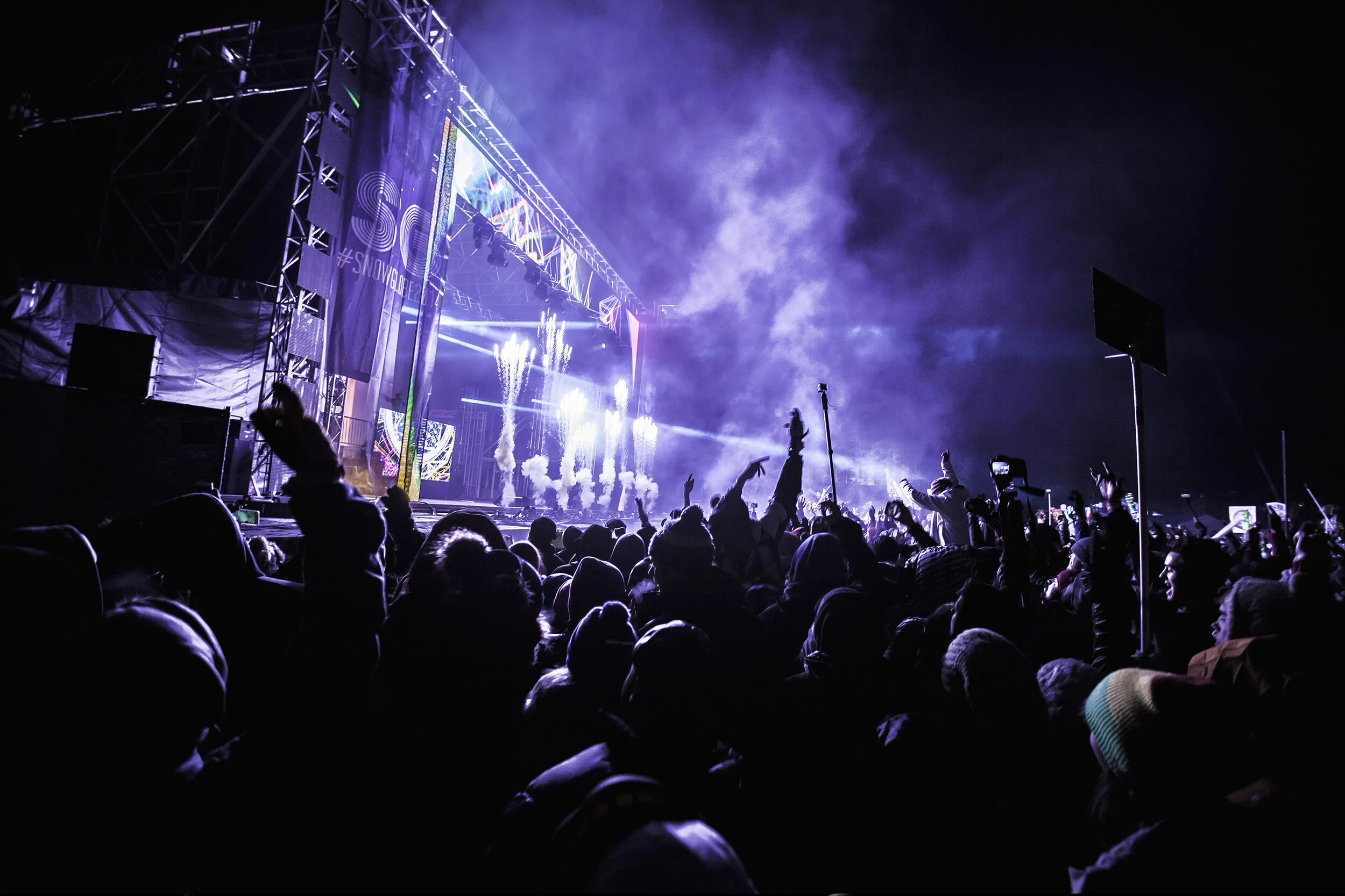 snowglobe2014-03 copy-web.jpg