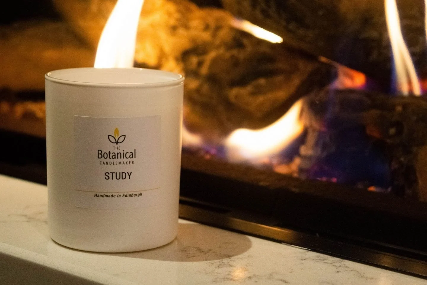 Oh, so cold all of a sudden!

Now might just be the perfect time to think about our 3 month candle subscription.

We will personally handpick the candle to send you each time, matching our choice around the seasons. Or you can choose your own.

Then 