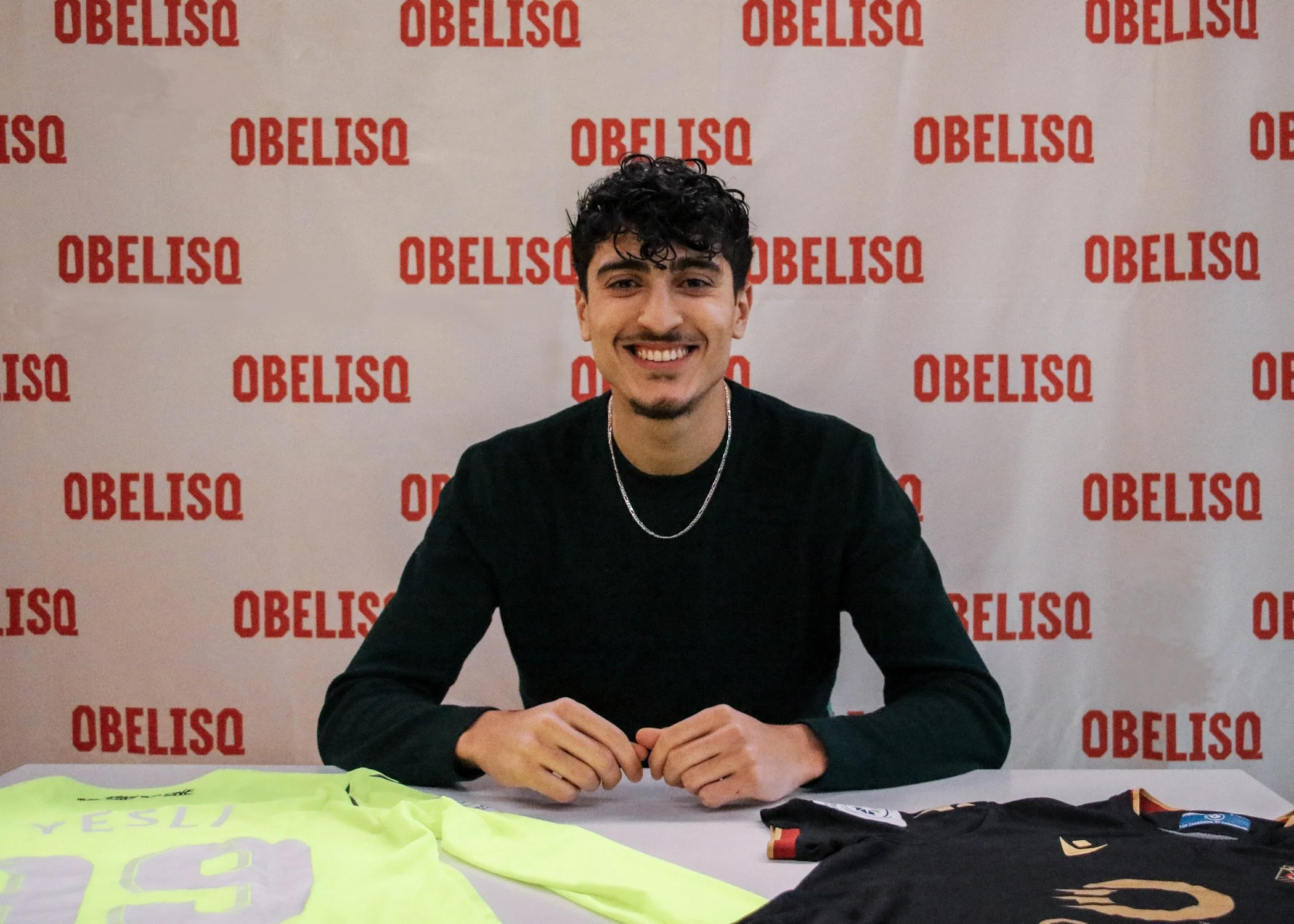 Rayane Yesli signe à Winnipeg