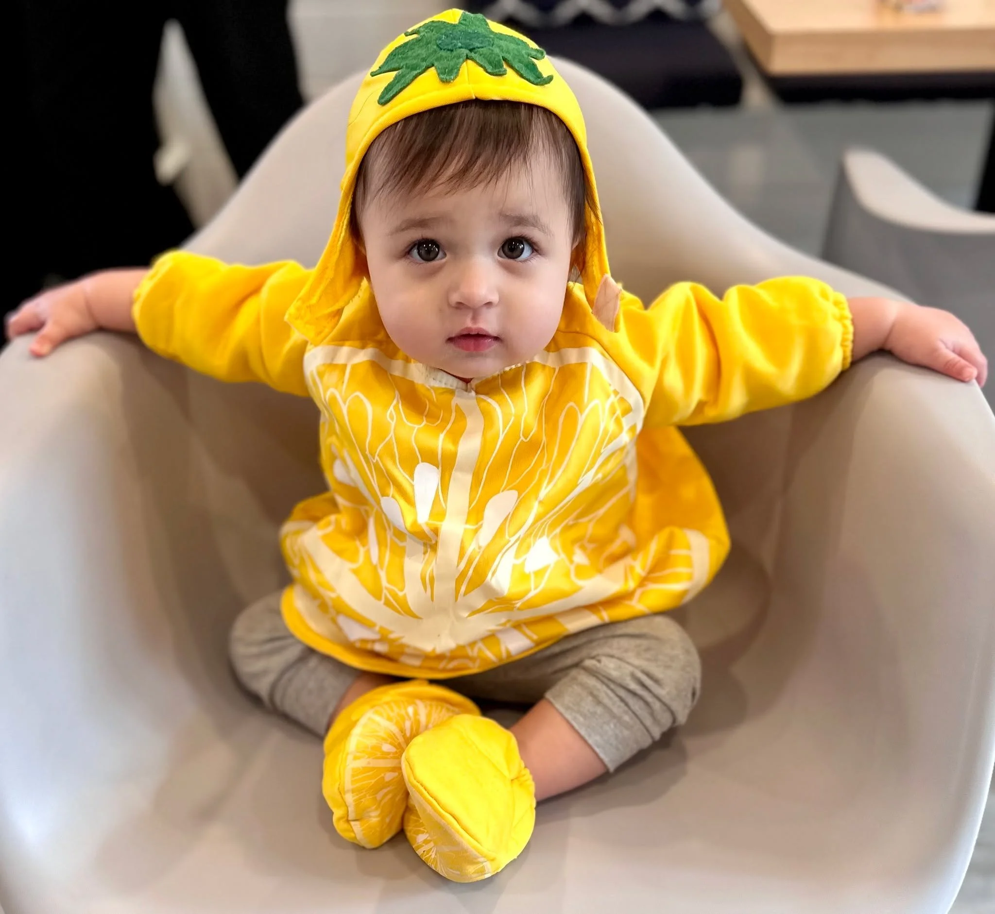 🎃 A sweet reminder to bring your Halloween spirit to Lemonade Collective this Friday (if you&rsquo;d like)!

Dress up for your session or class (costumes encouraged, but not required) and swing by the front desk for a sweet treat! 👻🍬

We can&rsquo