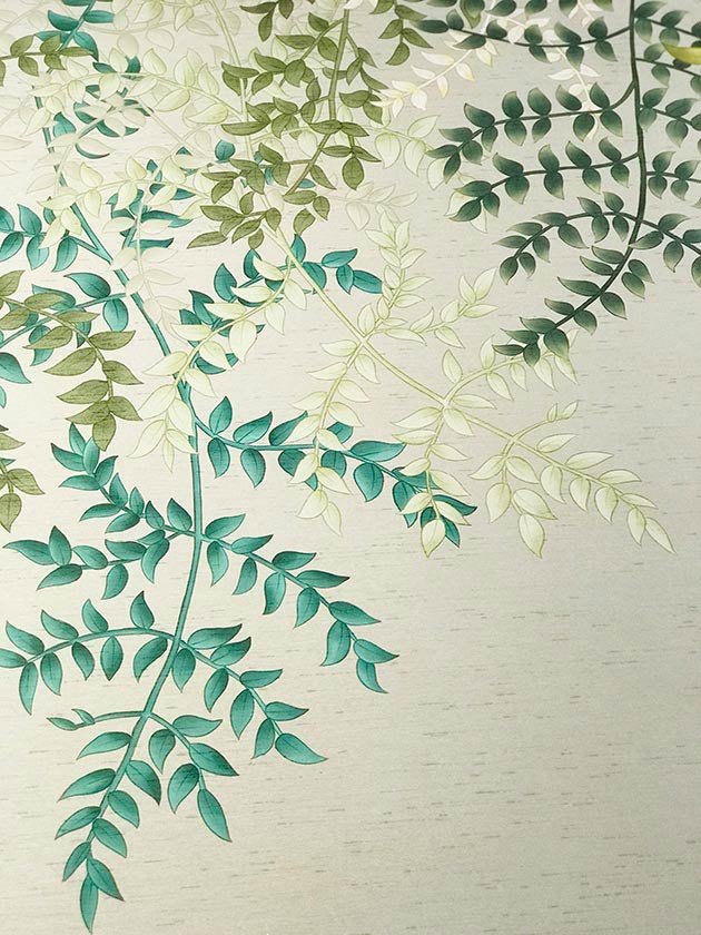  Hand-painted, luxurious fern foliage wallpaper with gold accents, designed for the refined tastes of luxury interior designers. 