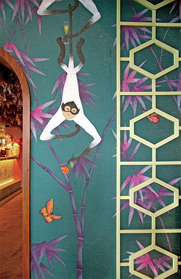  Luxury wallpaper depicting a bamboo jungle scene with playful monkeys celebrating, an artistic choice for high-end interior decoration. 