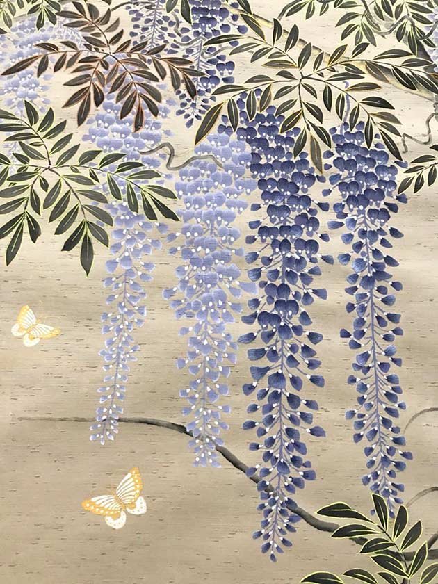  Lush Wisteria Palace luxury wallpaper: Artistic rendering of deep purple flowers and bright yellow butterflies on Thai silk, perfect for high-end decor. 
