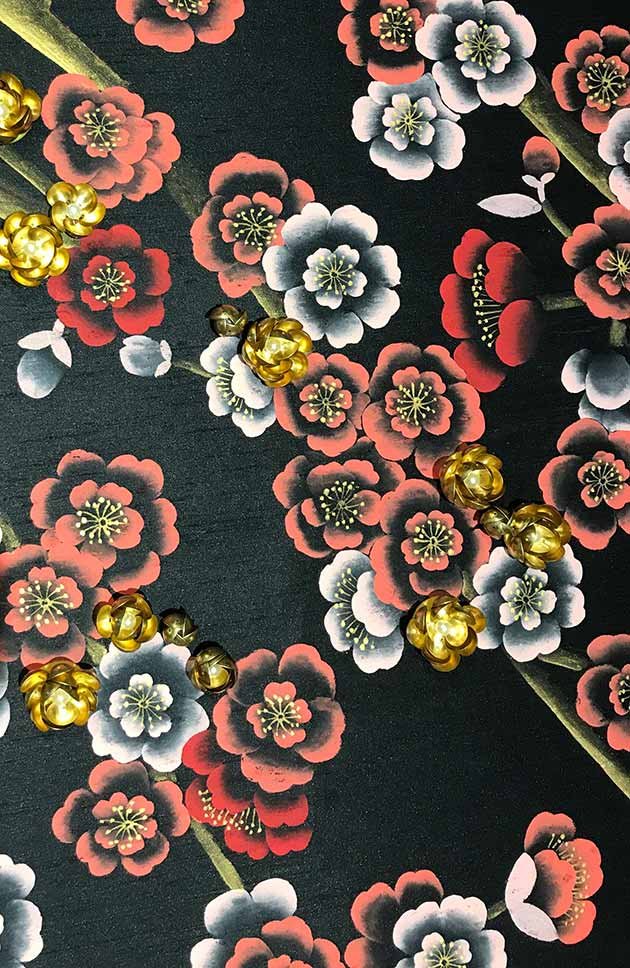  Luxury Cherry Blossoms Canopy Hand-Painted Wallpaper: Vibrant cherry blossoms in red, white, and blue against a black backdrop, celebrating the beauty of Hanami in designer spaces. 