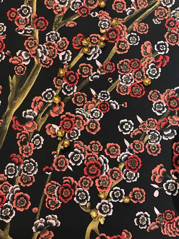  Luxury Hand-Painted Cherry Blossoms Wallpaper: Red, white, and blue blossoms on a black background, an artistic delight inspired by Hanami for exclusive interiors. 