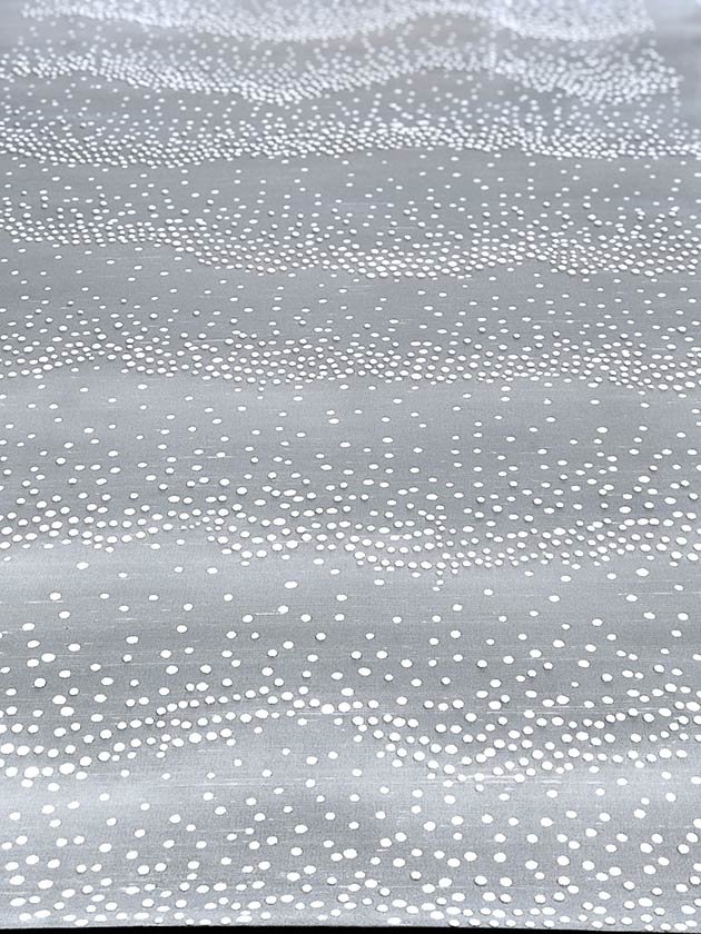  White Dots on Gray Waves Designer Wallpaper: A close-up view of the pointillism design, epitomizing simplicity and elegance for sophisticated interior decoration. 