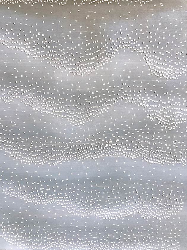  Designer Wallpaper with White Dots on Gray Waves: A section of wallpaper embodying simplicity and elegance, with a pointillism design suited for serene interiors. 