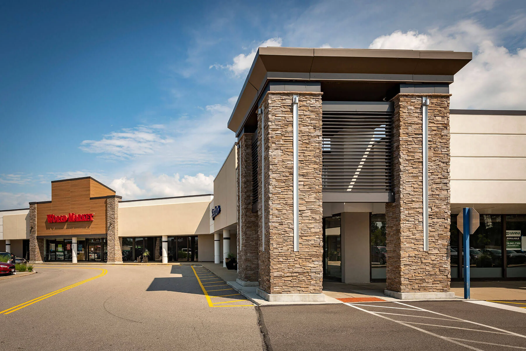 Golden Gate Plaza, Mayfield Heights, Ohio