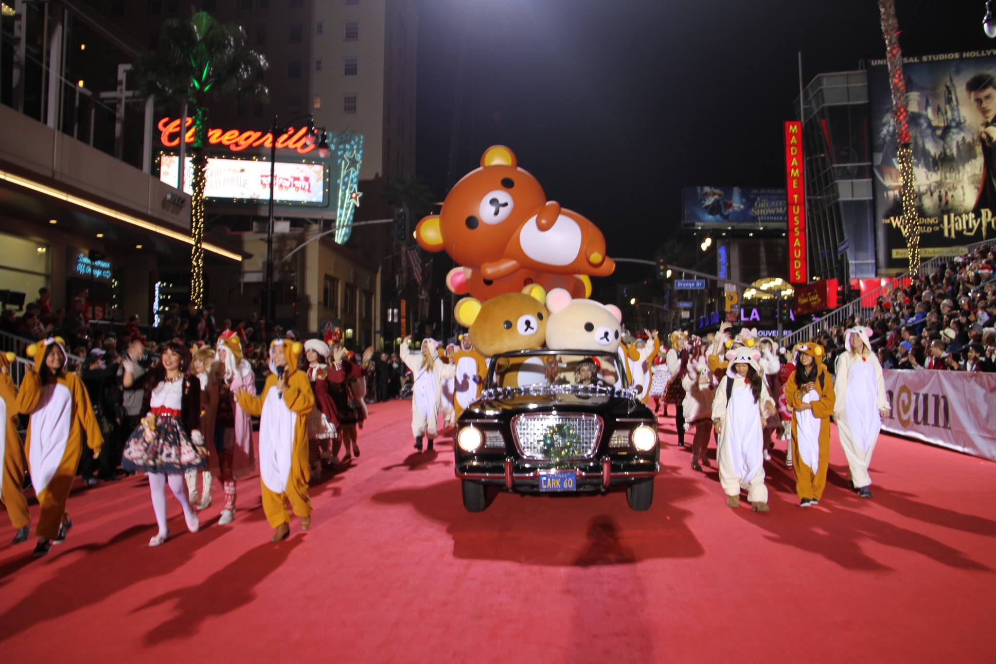 Rilakkuma at the Hollywood Christmas Parade