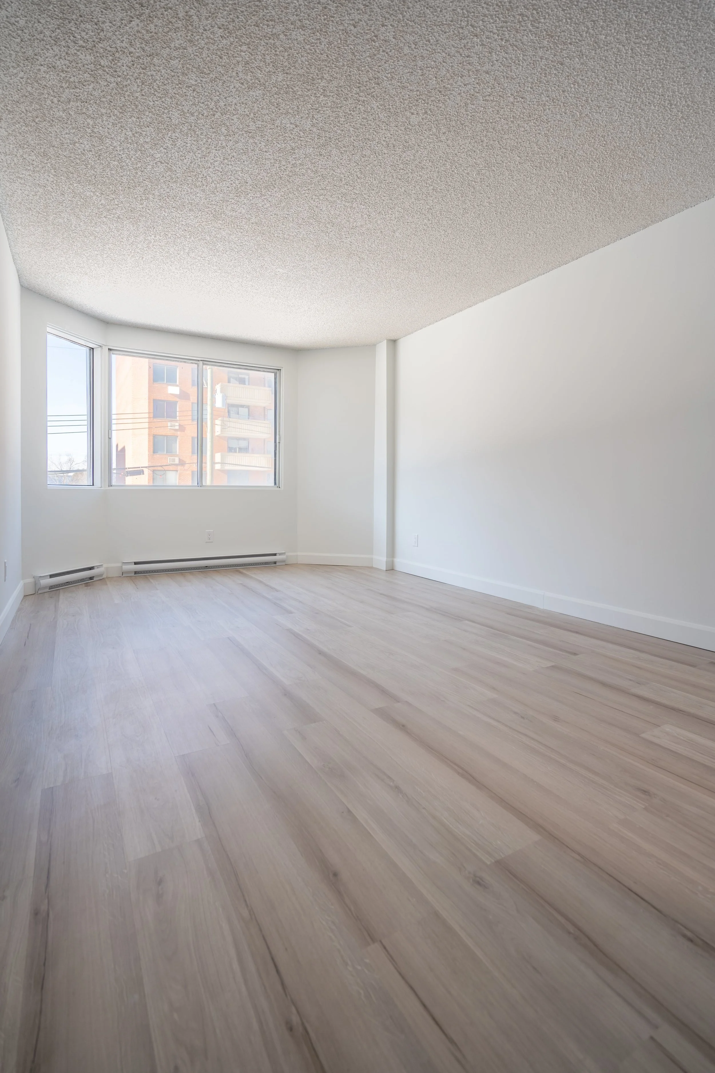 Unit_202 (6 of 12)-min.jpg