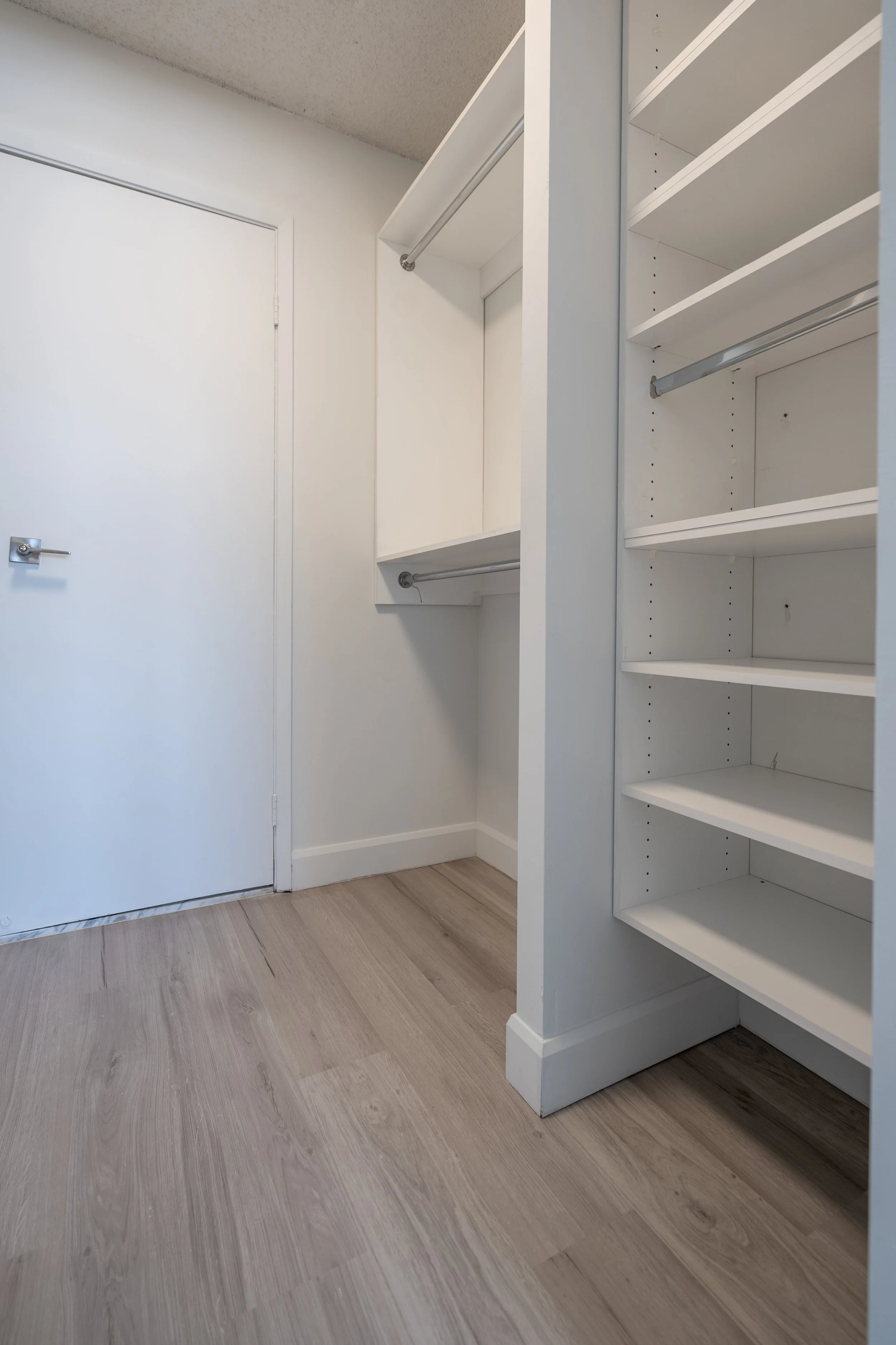 Unit_202 (8 of 12)-min.jpg