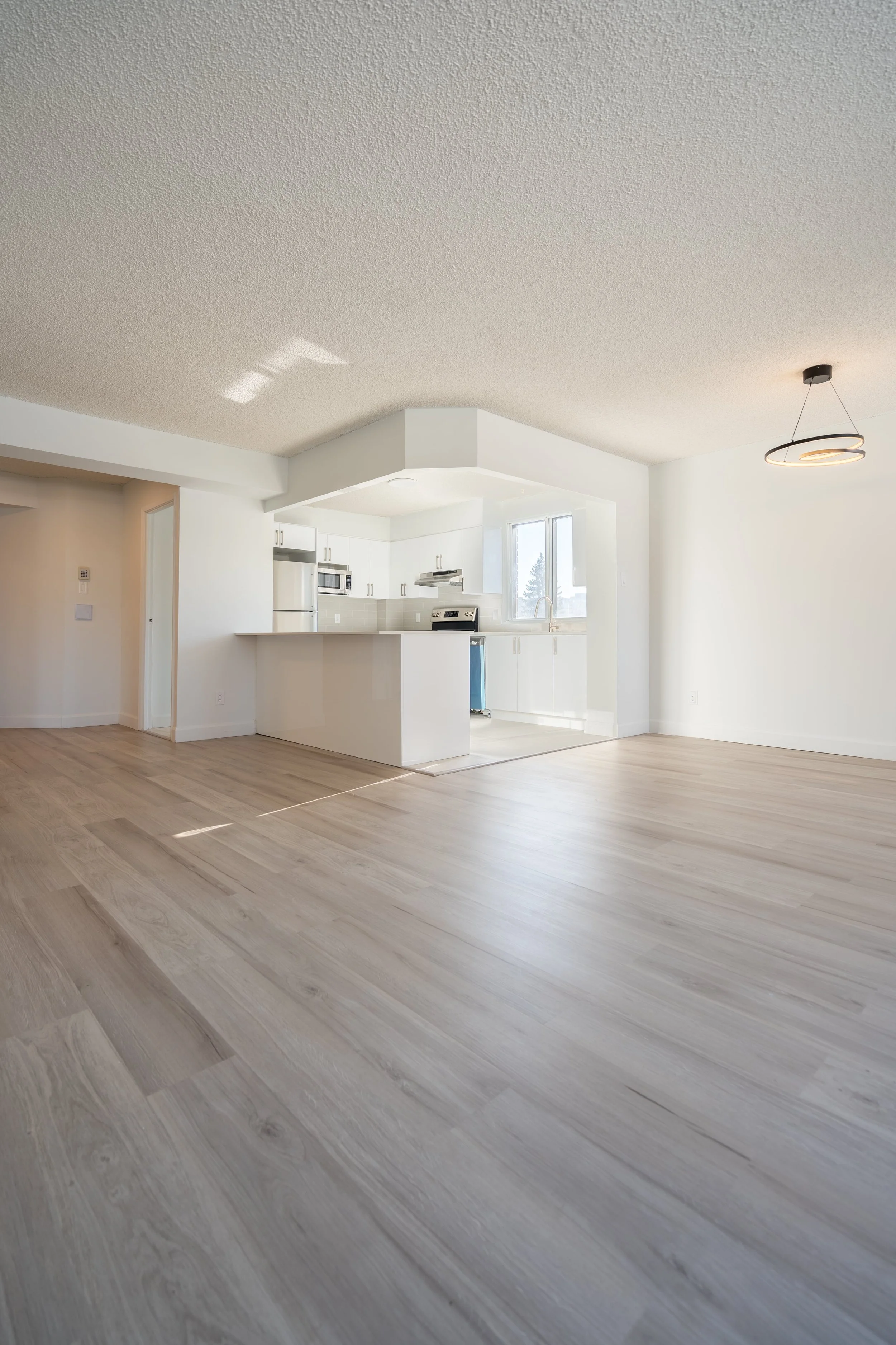 Unit_202 (10 of 12)-min.jpg