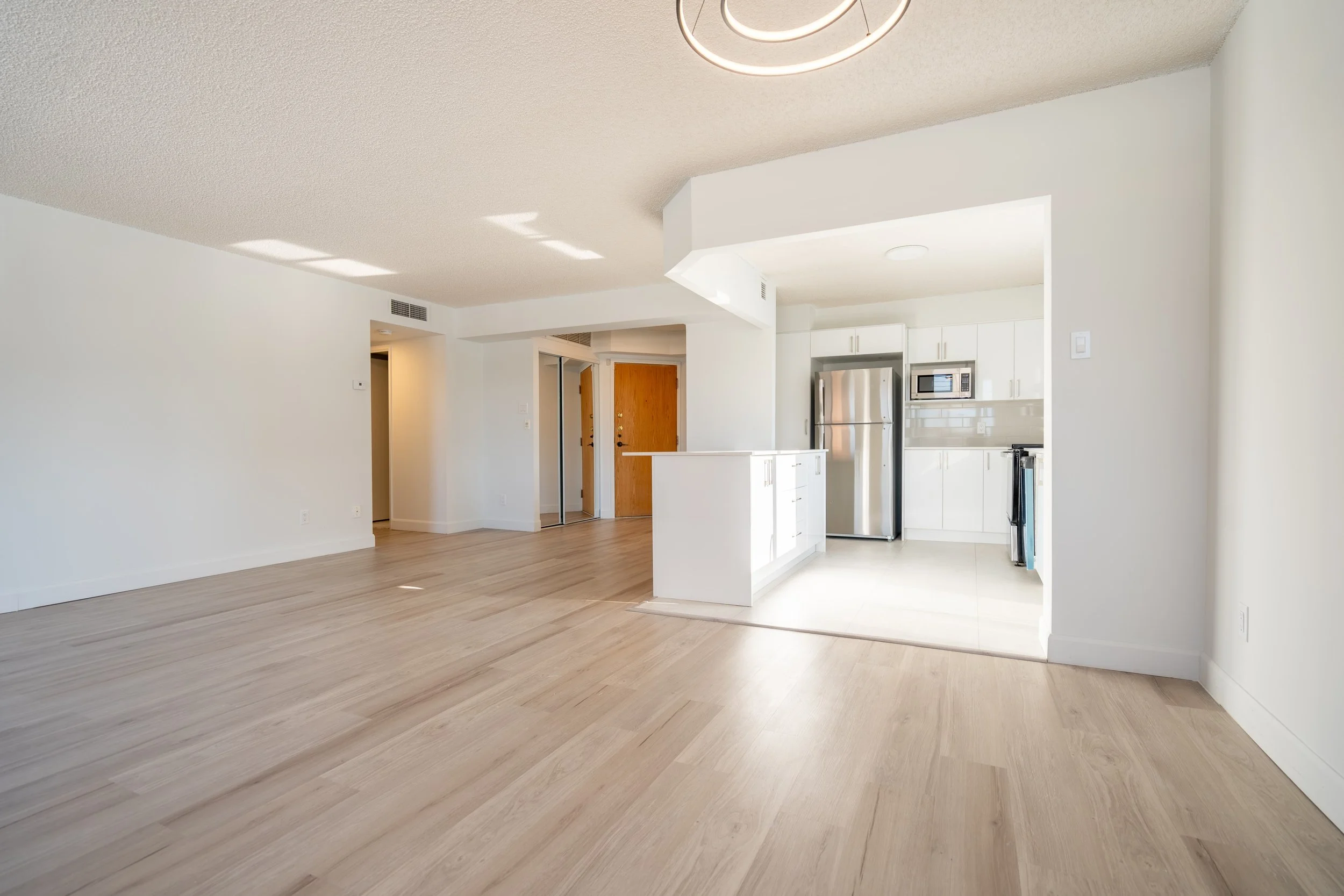 Unit_202 (12 of 12)-min.jpg