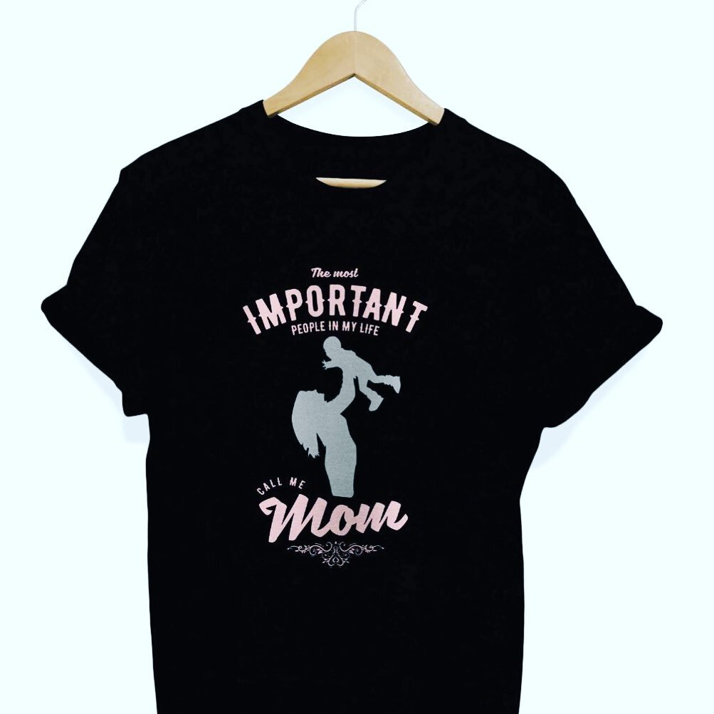 The most important people in my life! Call me. MOM! #mothersday #momlife #mothersdaygift #bestgift #mom #important #love #lovemommy #seaoceanturquoise