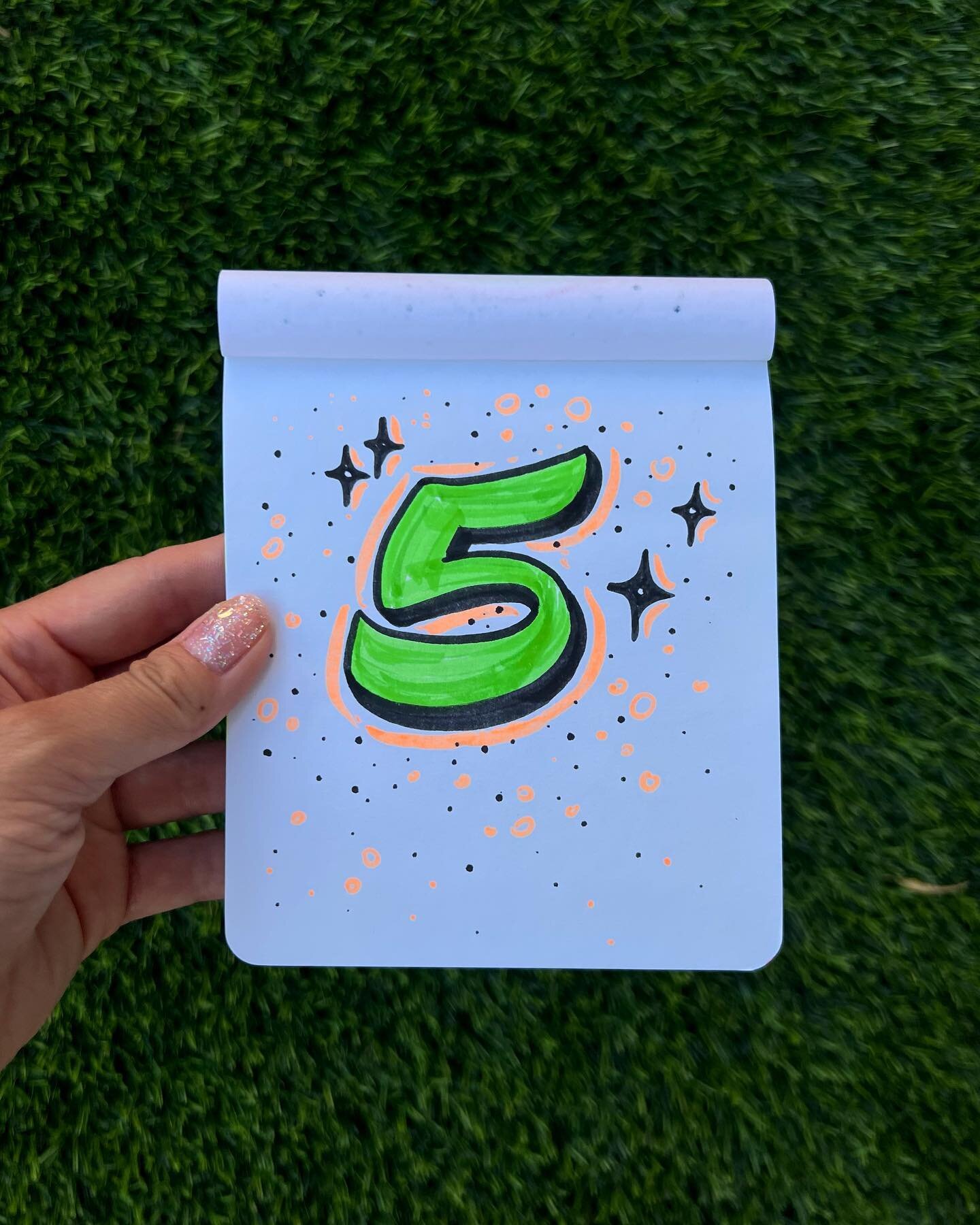 # 5 💚🧡🖤

@36daysoftype #36daysoftype #36days_5 #36daysoftype10 #lettering #customlettering #handlettered #neon