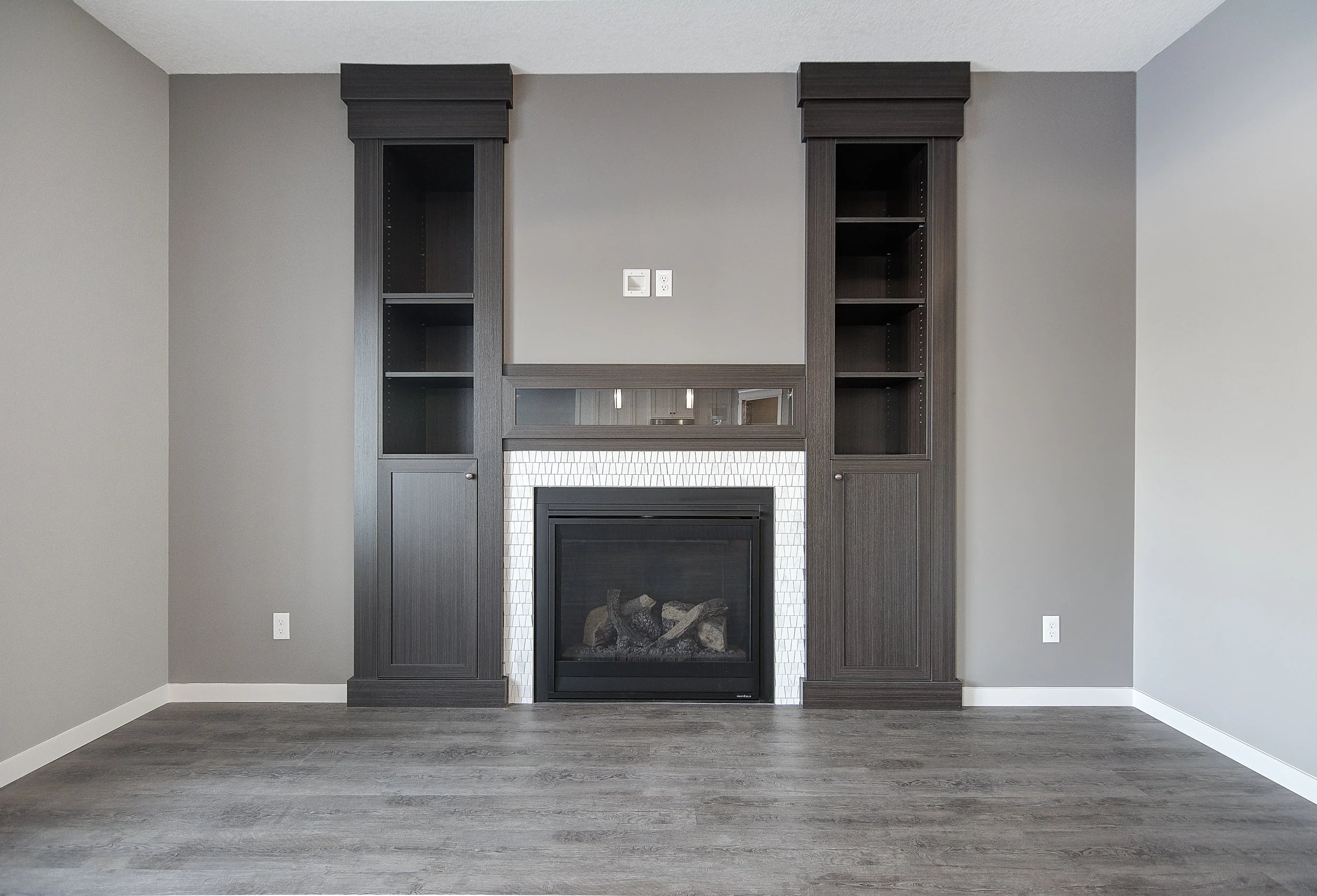 40-main fireplace-.jpg