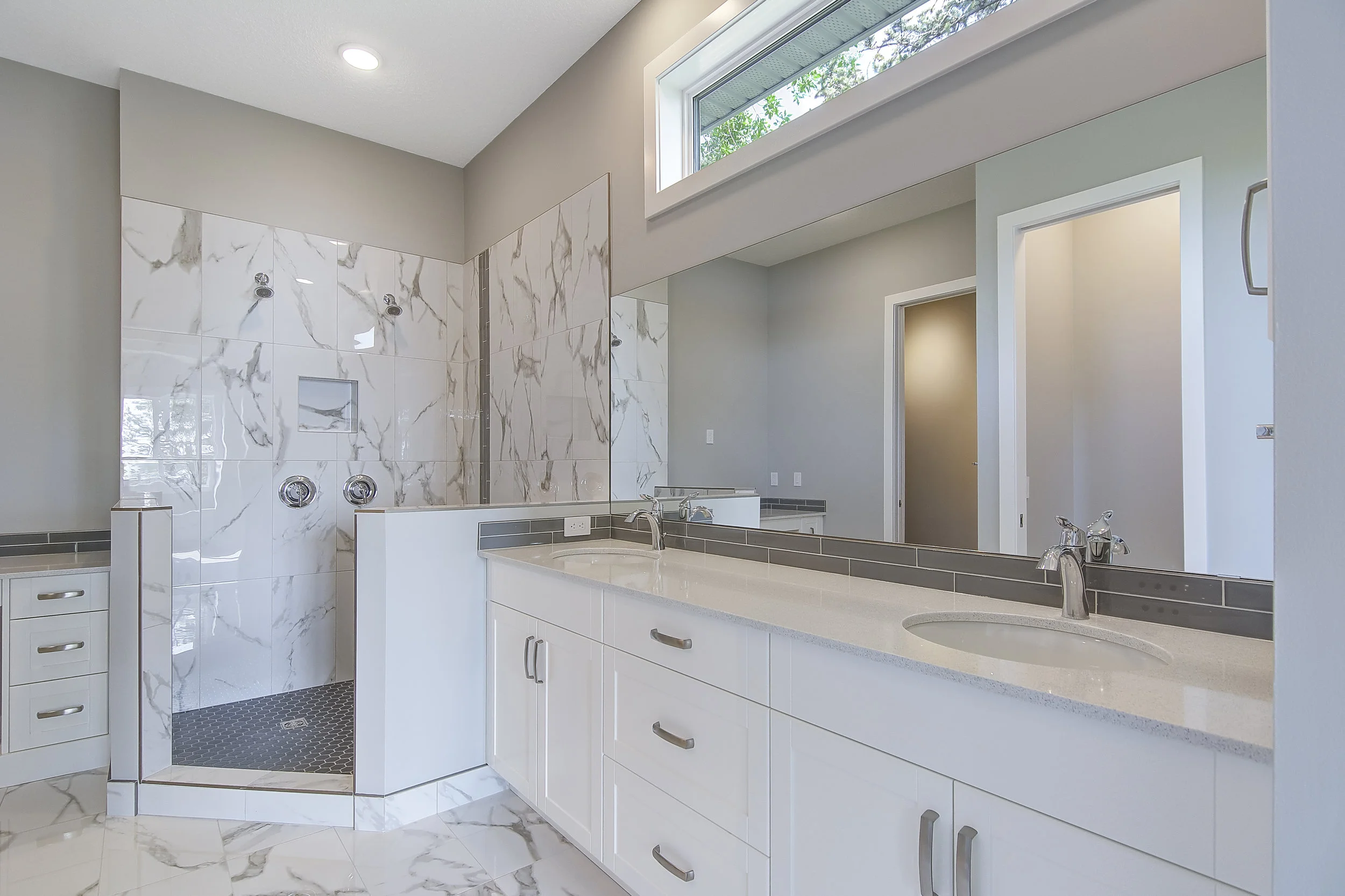 24-main master bathroom 1-1.jpg