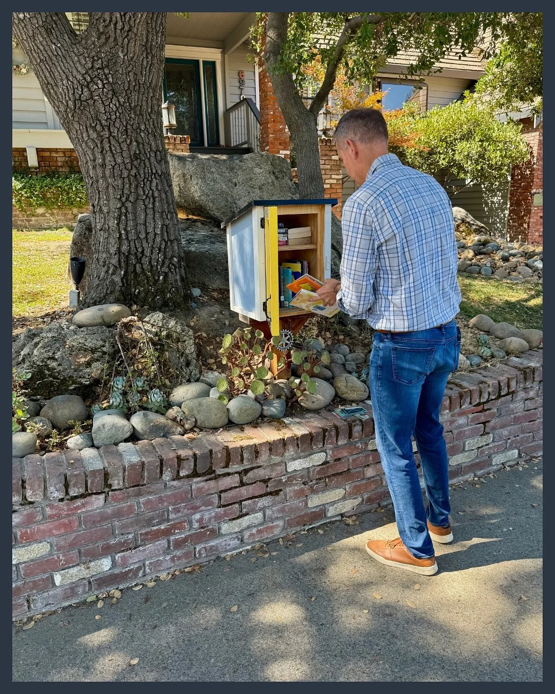 📚 Our broker, Bryan, stopped by a Little Free Library in Granite Bay to drop off a fresh stack of books for the community! We love seeing these small libraries bring neighbors together through reading.

If you know of any other Little Free Libraries