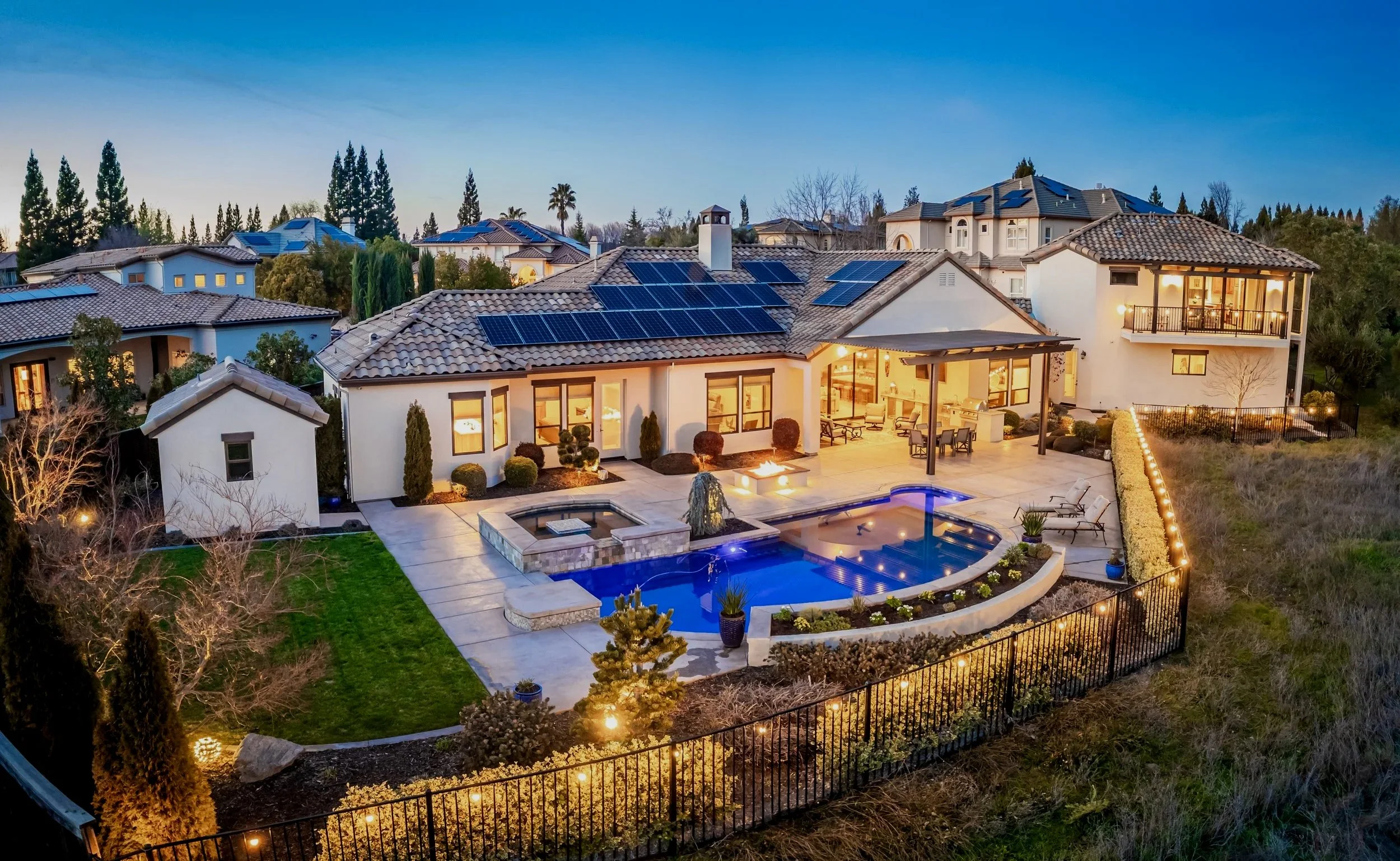 Laurel Mist - Twilight-13.jpg