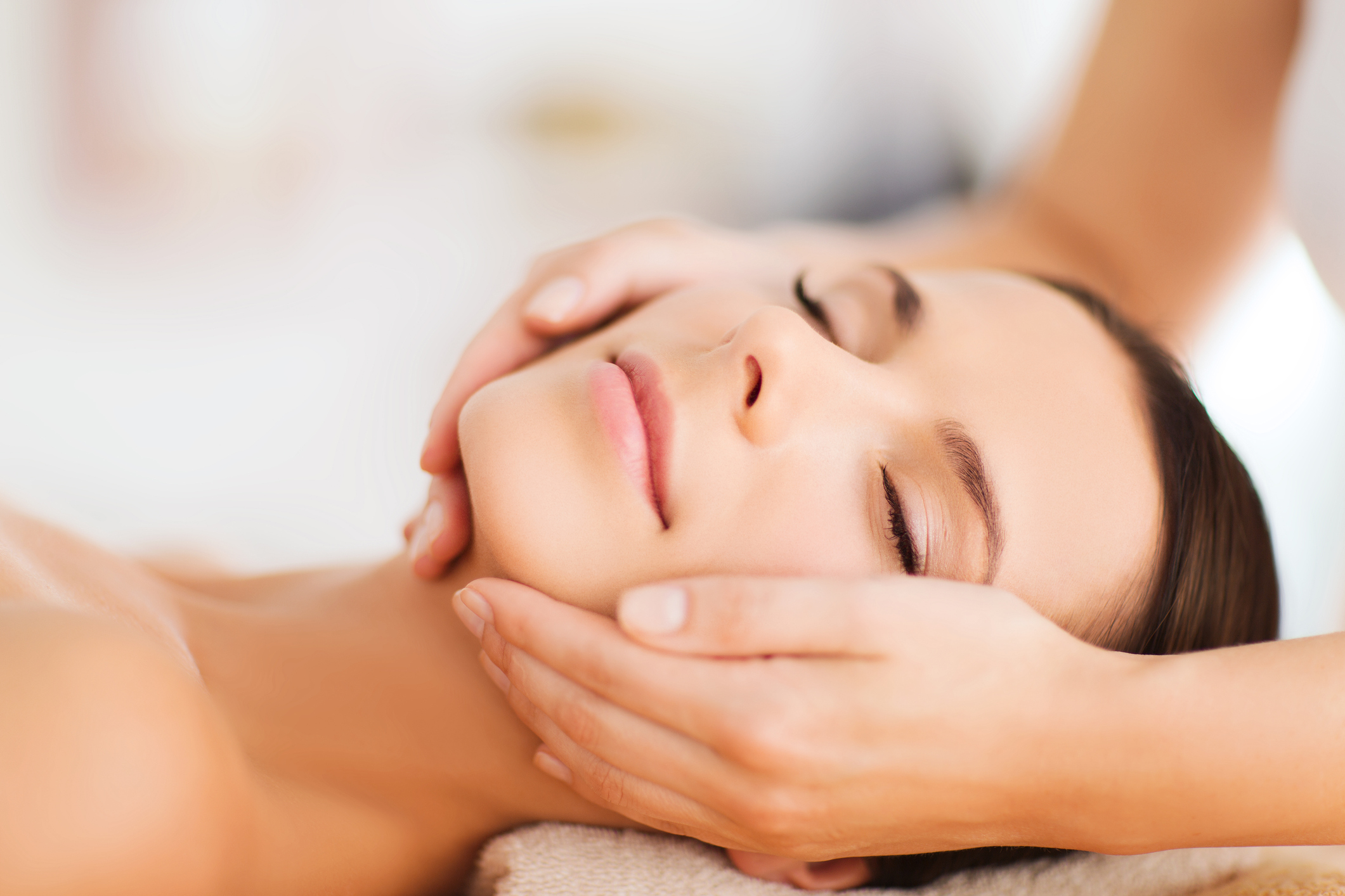 Emma Massage Bangalow Remedial Massage Reiki Face Sculpting Gua Sha