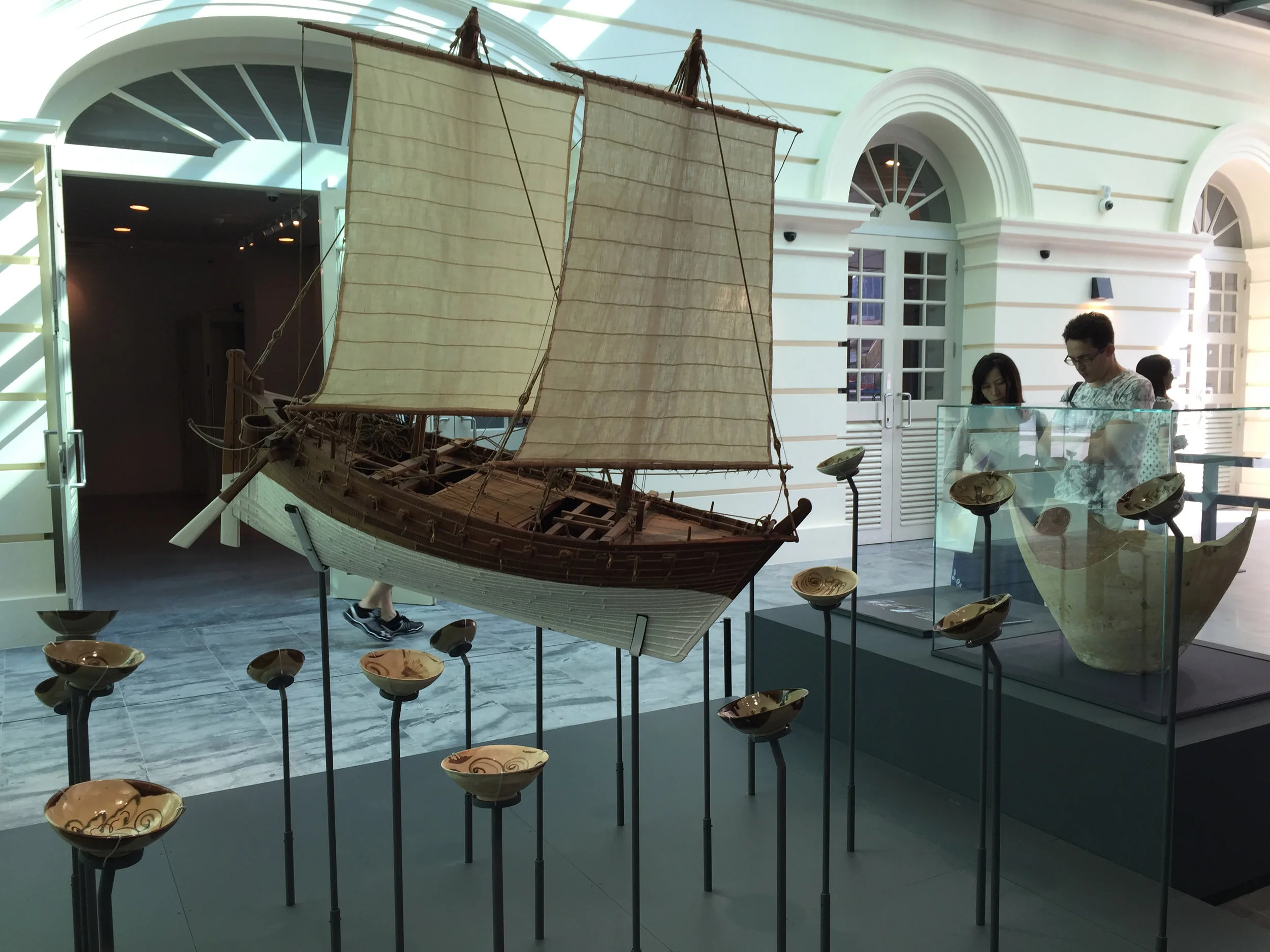 Tang_Shipwreck_Gallery%2C_Asian_Civilisations_Museum%2C_Singapore_-_20151114-08.jpg