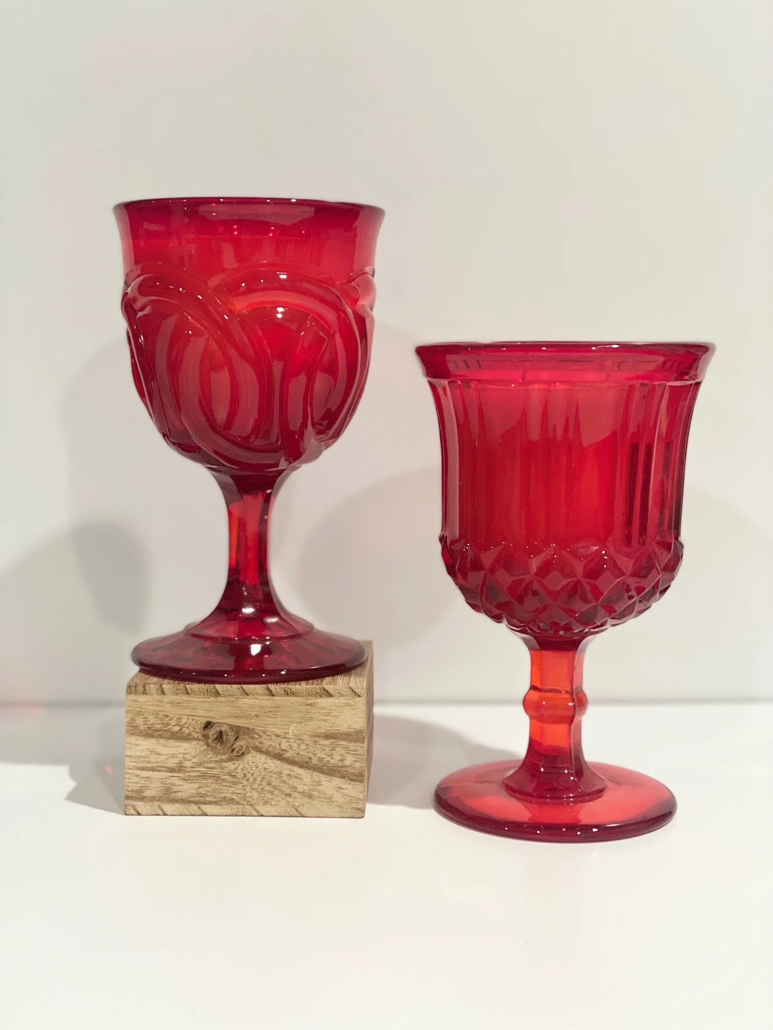 RED APPLE + CINNAMON VINTAGE CANDLES