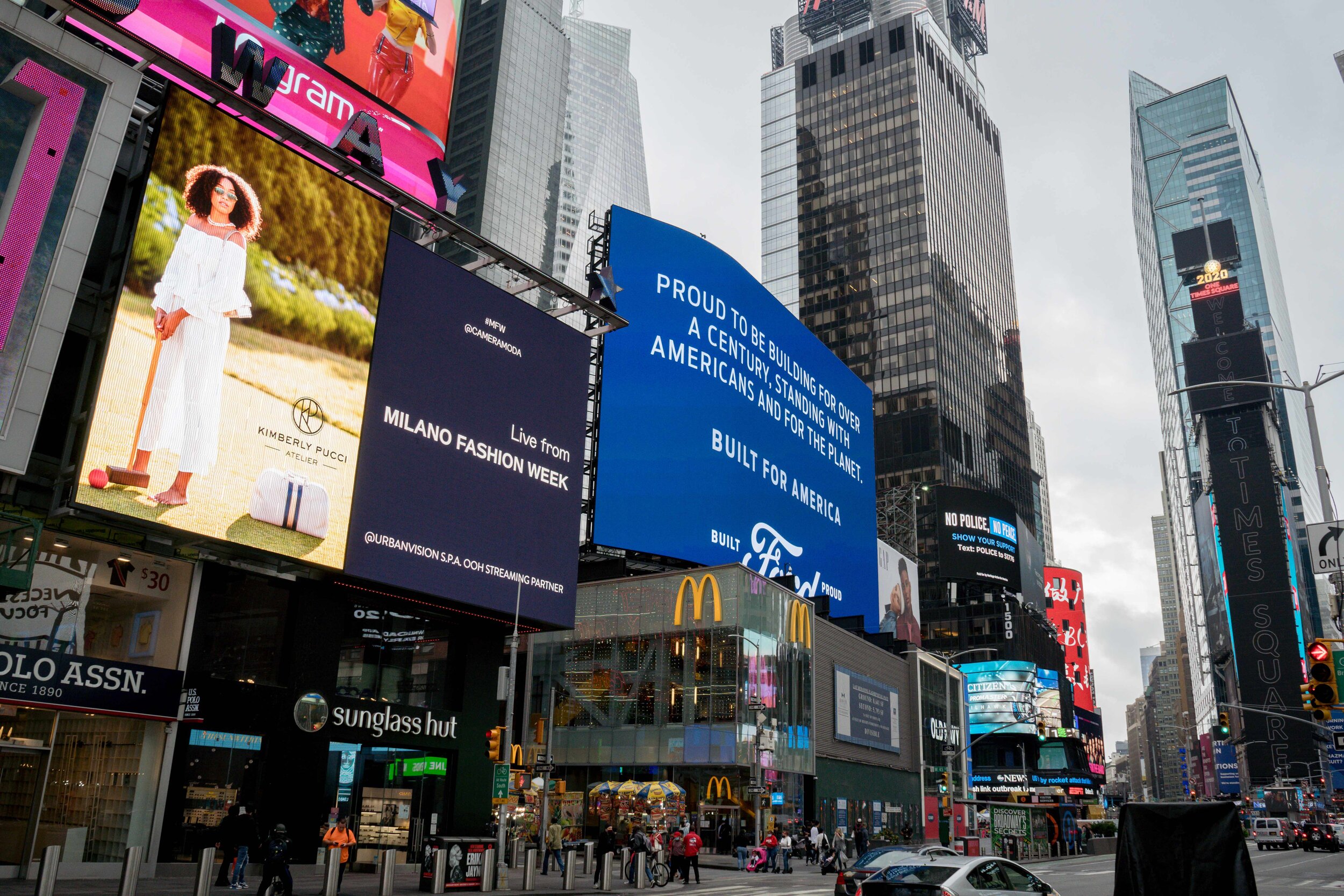 Times-Square-Billboards-2020-Eric-Vitale-Photography-12-lowres.jpg