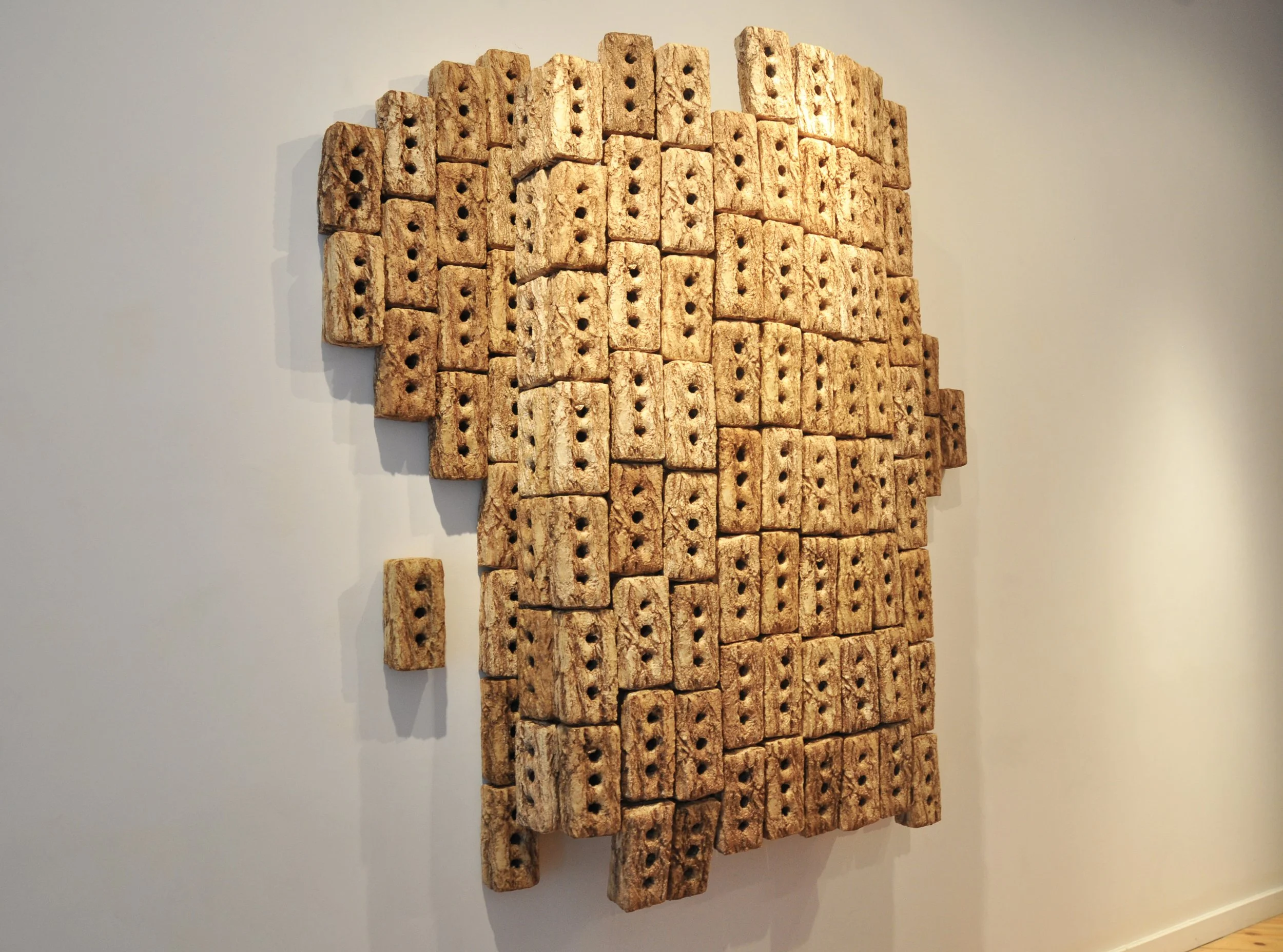 "Grove Posture" (2014). Foam, wire mesh, bronze paint. 84" x 60" x 30"