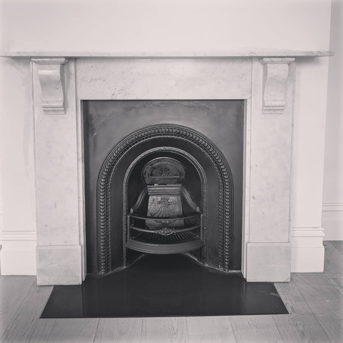 Another original antique marble supplied &amp; installed by Australian Mantelpiece in Albert Park, VIC. #fireplacedecor #antique #fireplace #renovation #renovations #architecture #interiordesign #interiordesigner #craftsmanship